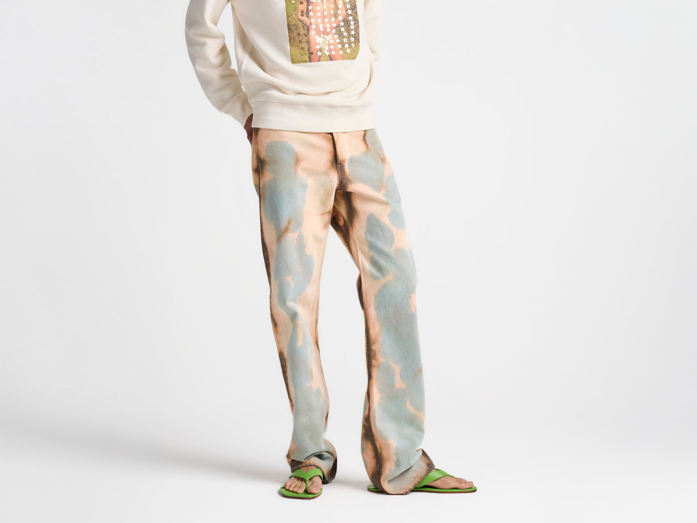 MENS STRAIGHT LEG BLEACHED DENIM JEANS IN PEACH
