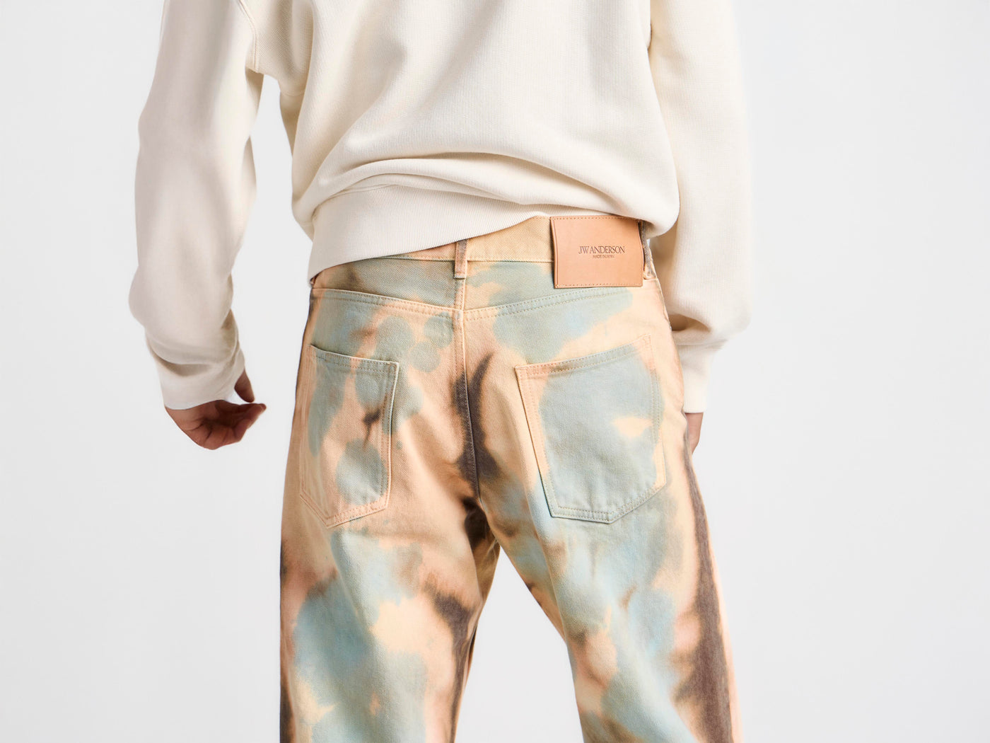 MENS STRAIGHT LEG BLEACHED DENIM JEANS IN PEACH