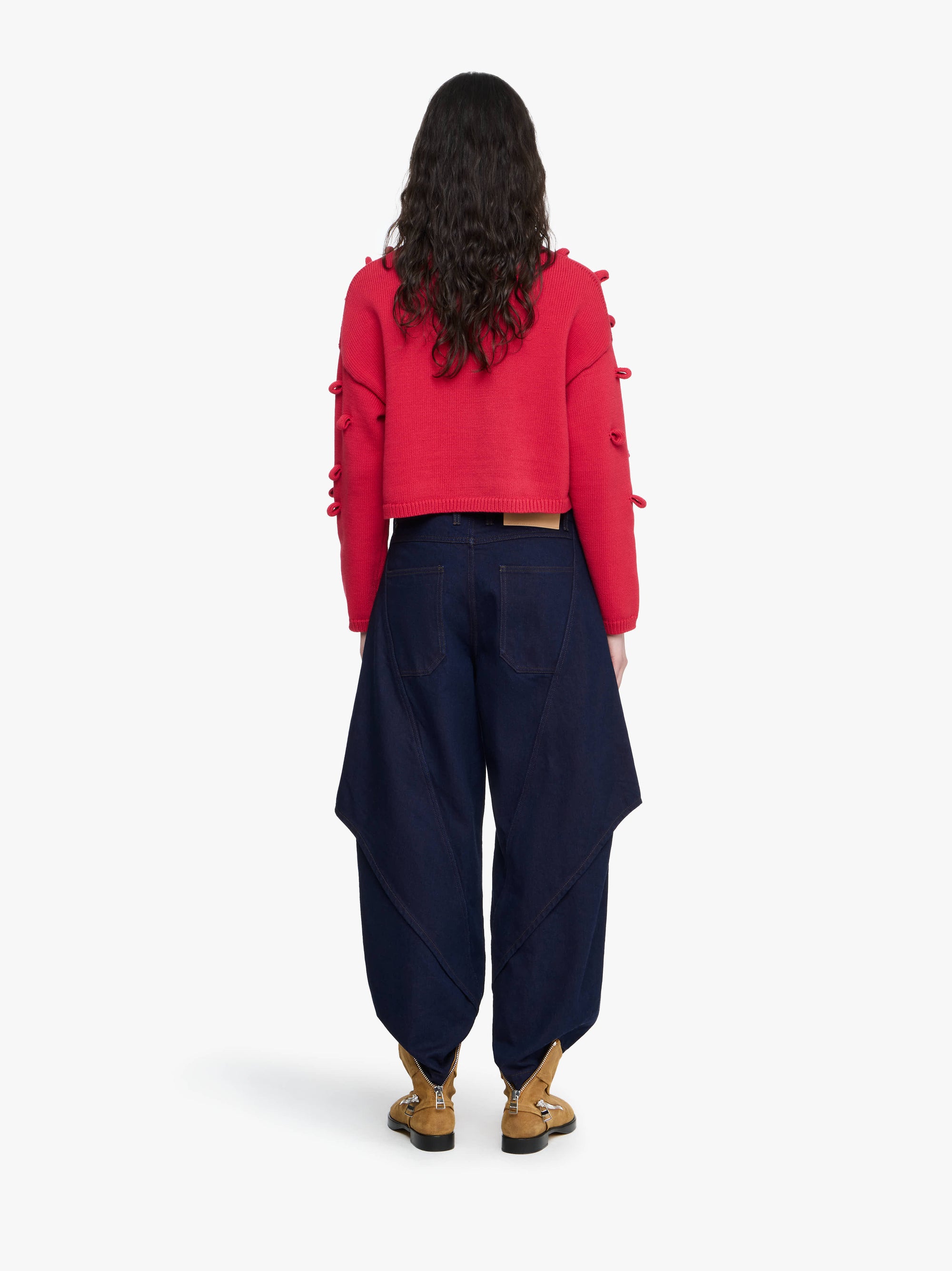 CROPPED SCULPTURAL DENIM JEANS