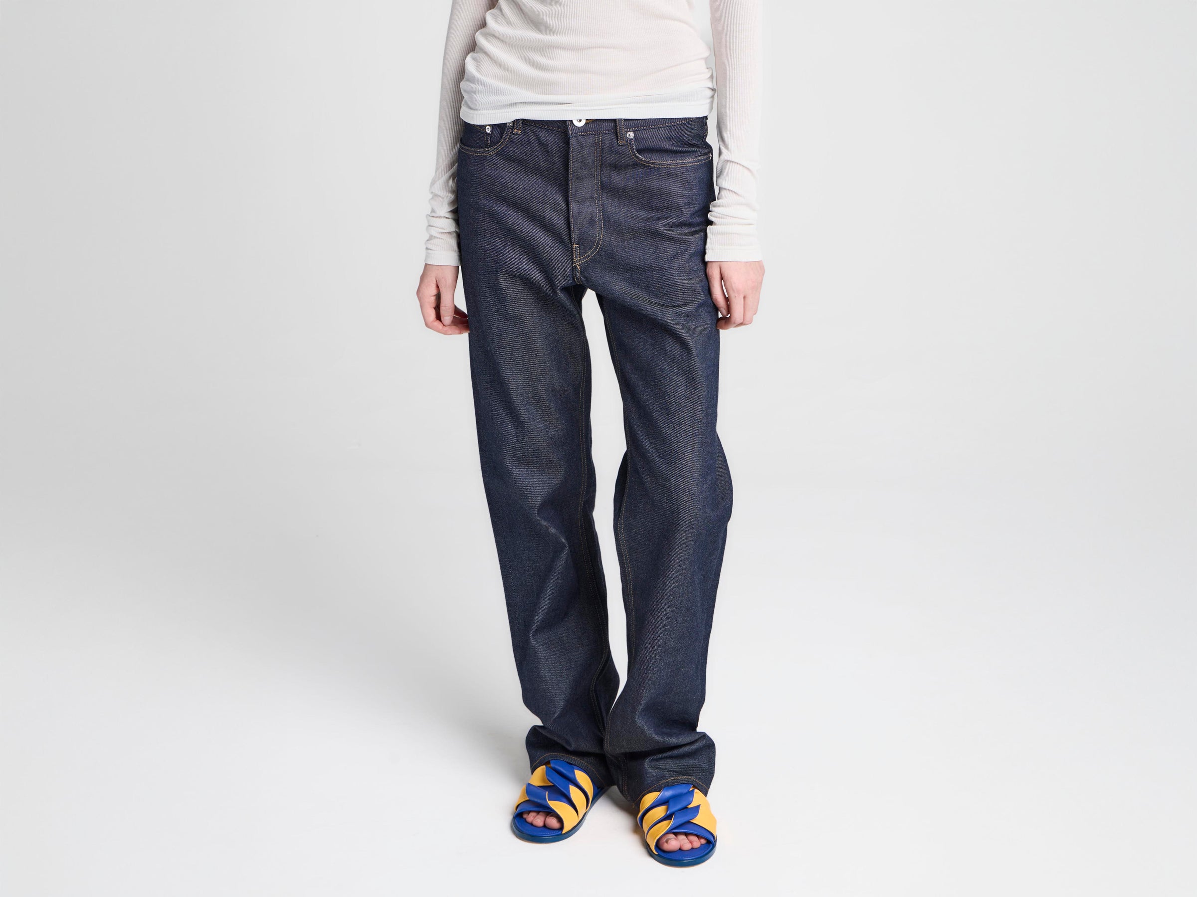 WOMENS STRAIGHT LEG DENIM JEANS IN INDIGO
