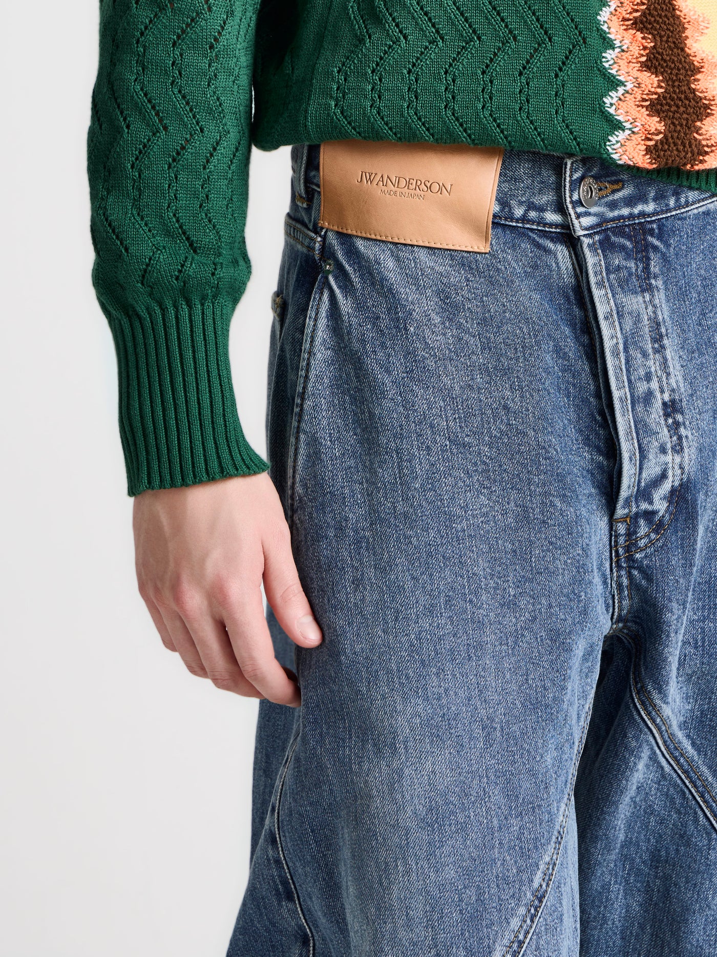 MENS TWISTED WORKWEAR DENIM JEANS IN MID BLUE