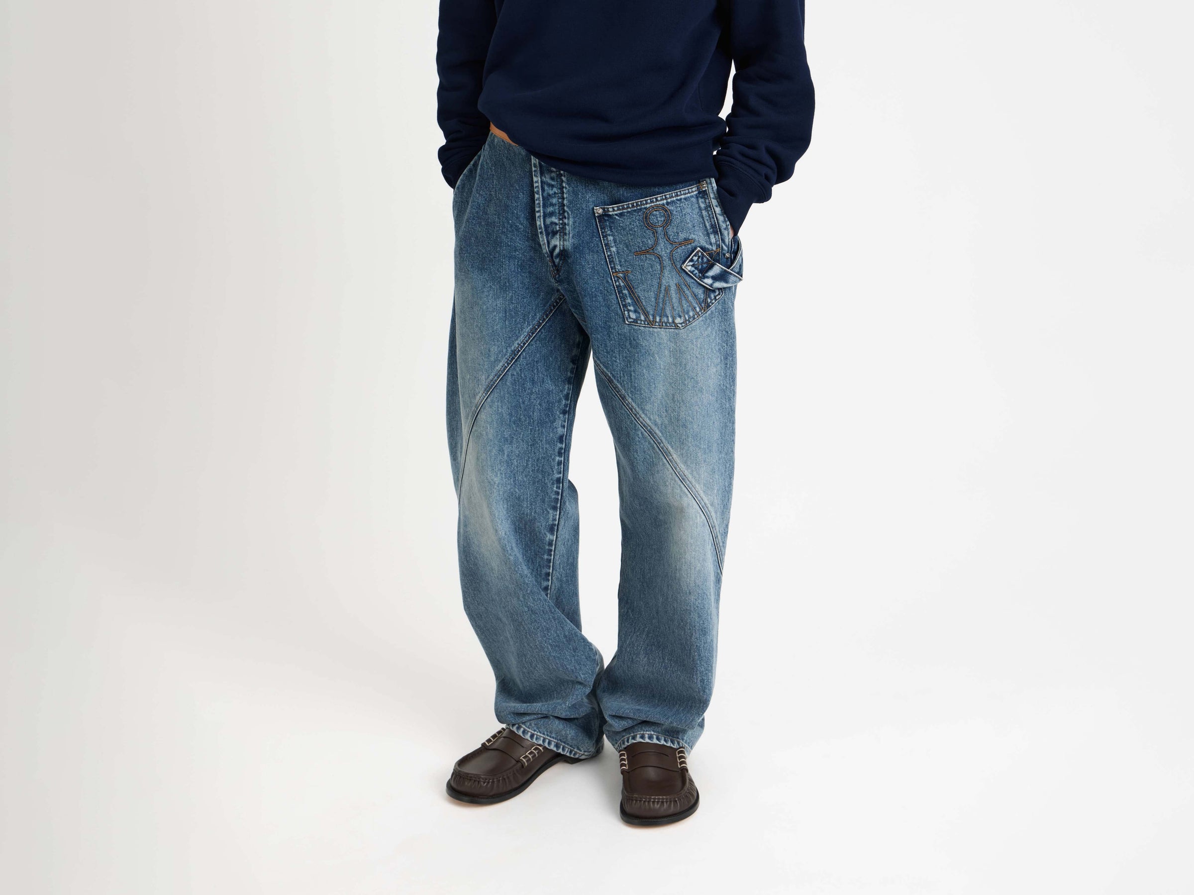 TWISTED WORKWEAR JEANS IN MID BLUE