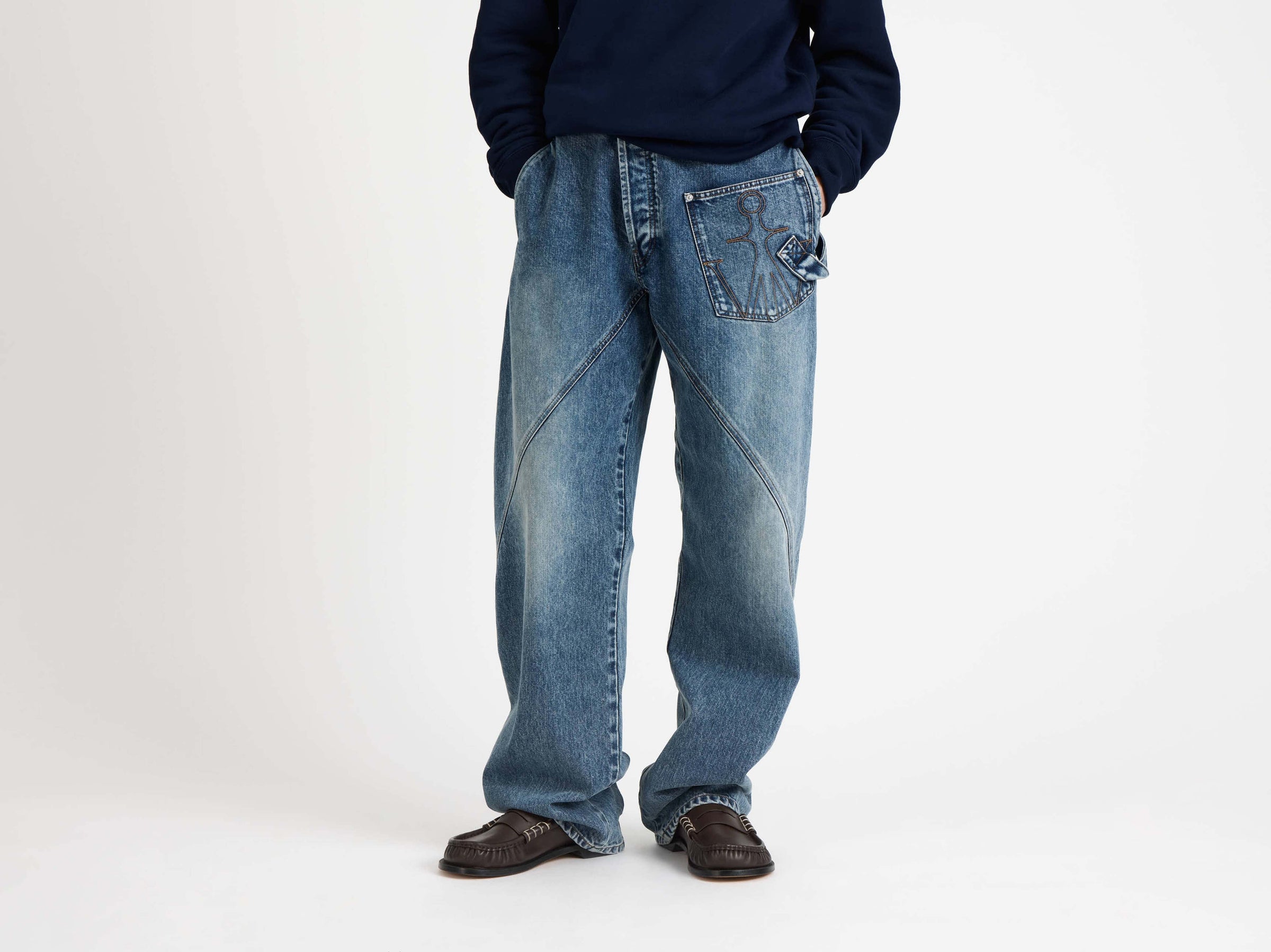 TWISTED WORKWEAR JEANS IN MID BLUE