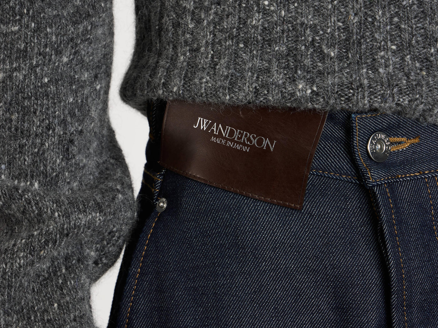 twisted workwear jeans indigo Model Detail 6