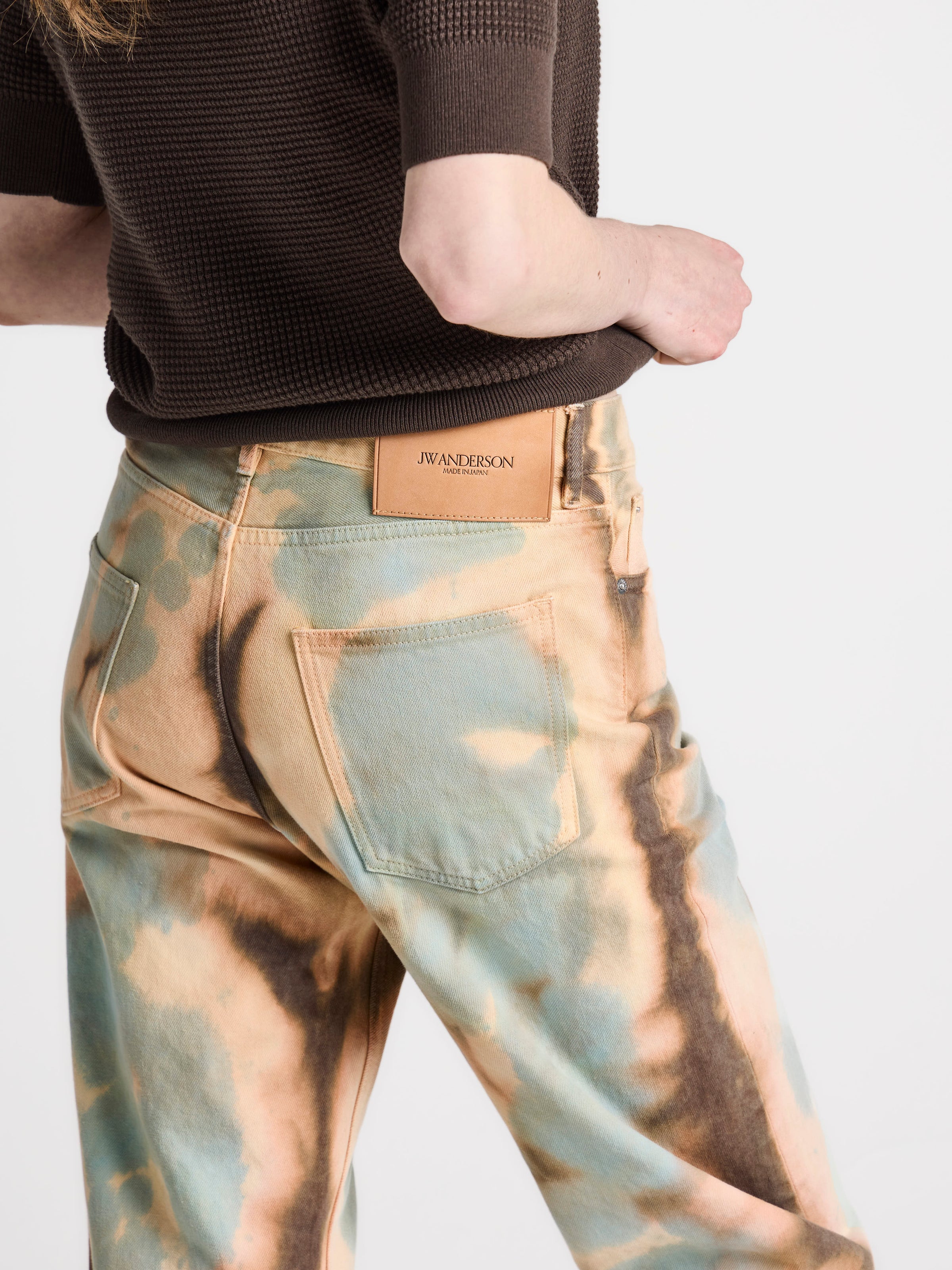 WOMENS STRAIGHT LEG BLEACHED DENIM JEANS IN PEACH