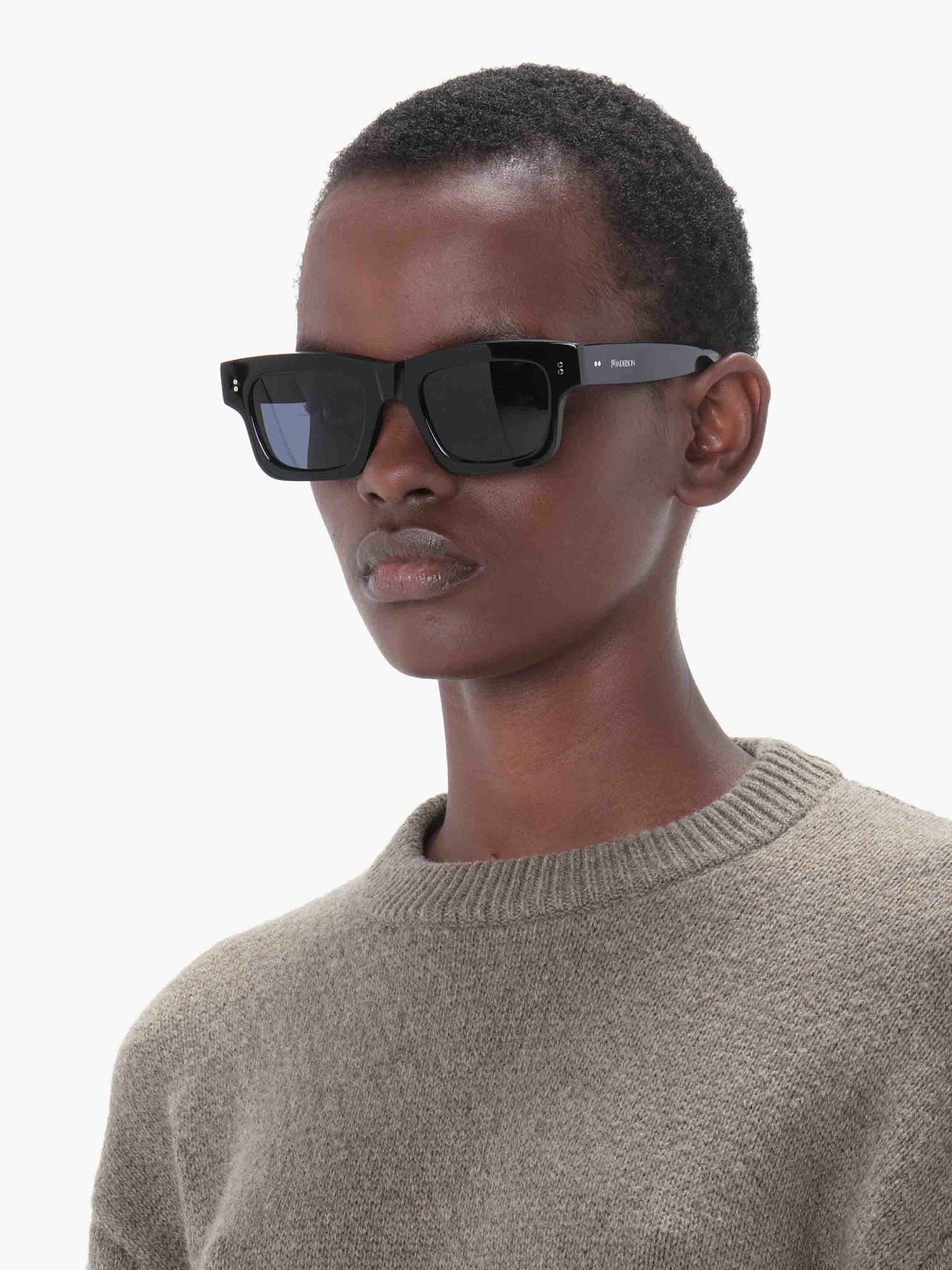 WAYFARER SUNGLASSES