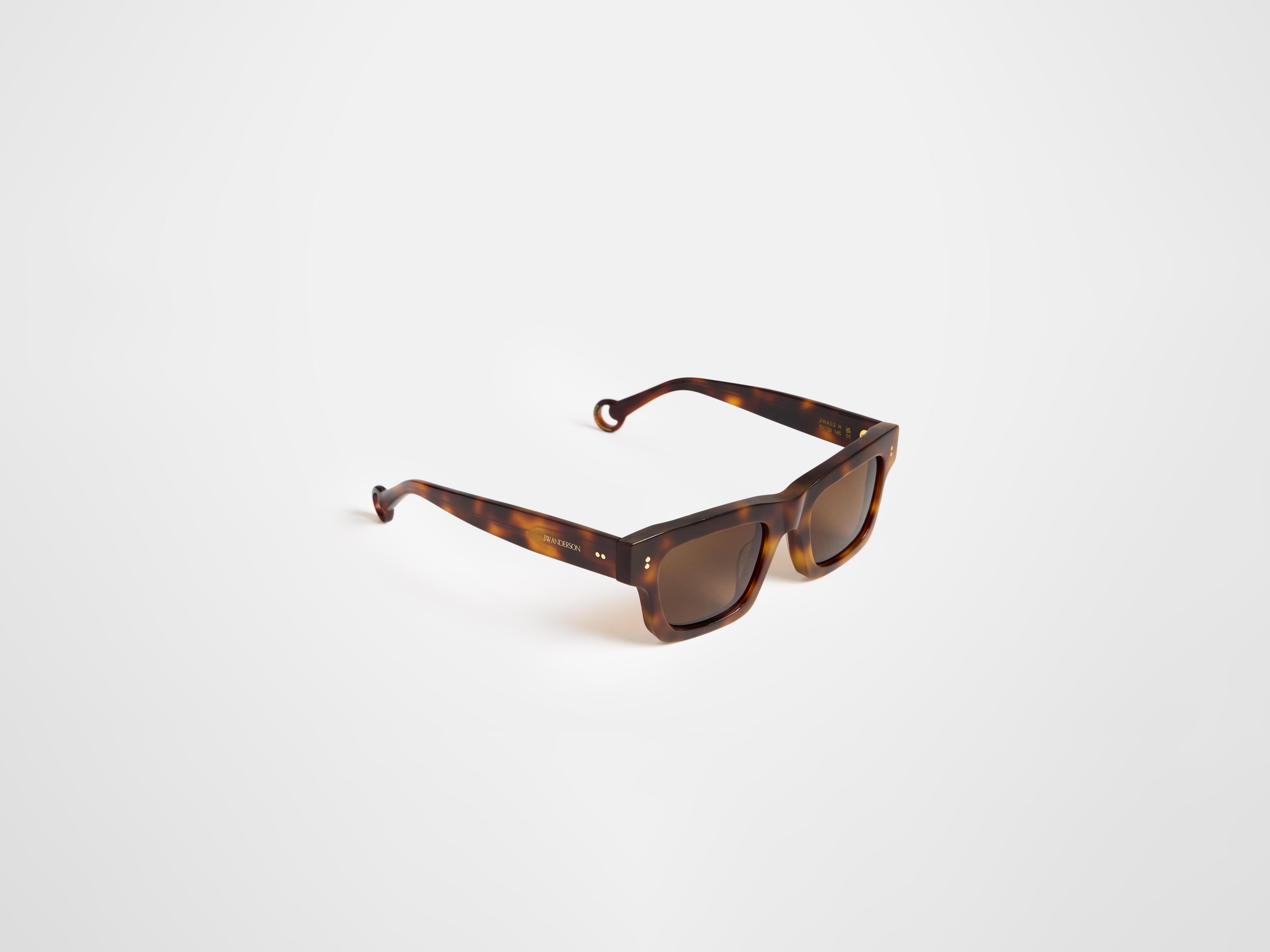 JWA02 RECTANGULAR SUNGLASSES IN HAVANA in HAVANA EW0014FA0426366O