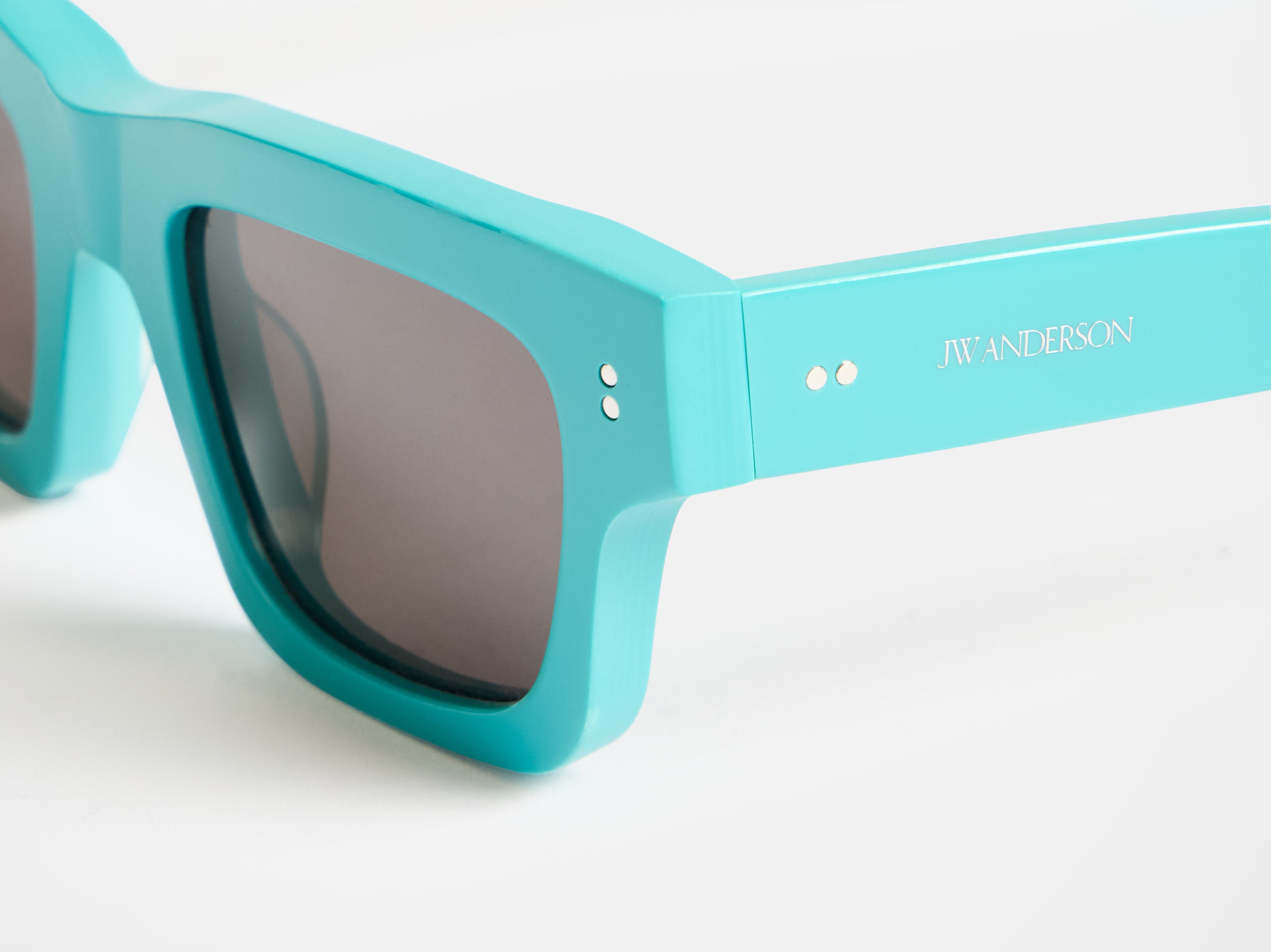 JW Anderson JWA02 サングラス ブルー レクタングル JWA02 RECTANGULAR SUNGLASSES IN TURQUOISE in TURQUOISE