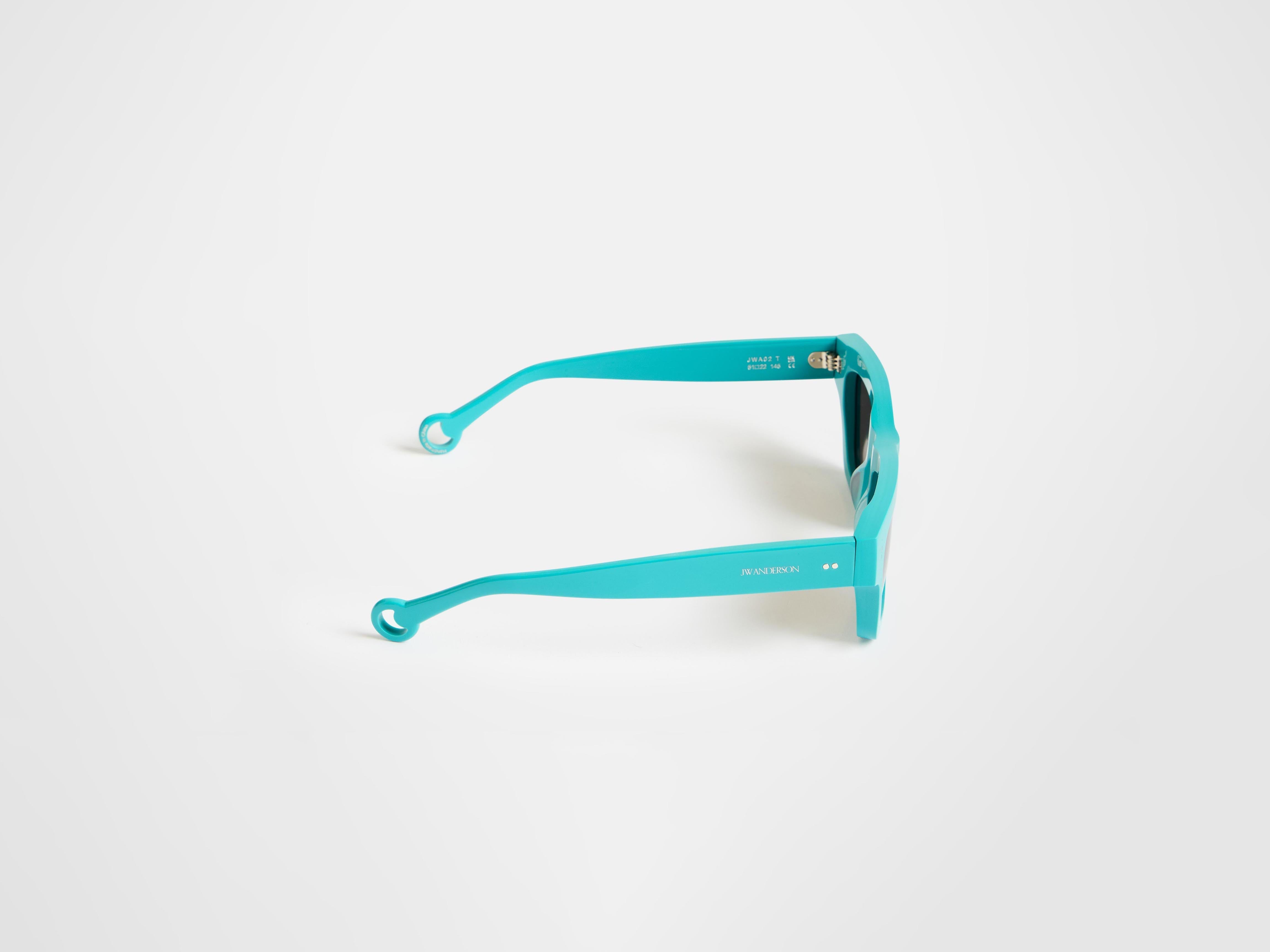 JWA02 RECTANGULAR SUNGLASSES IN TURQUOISE in TURQUOISE