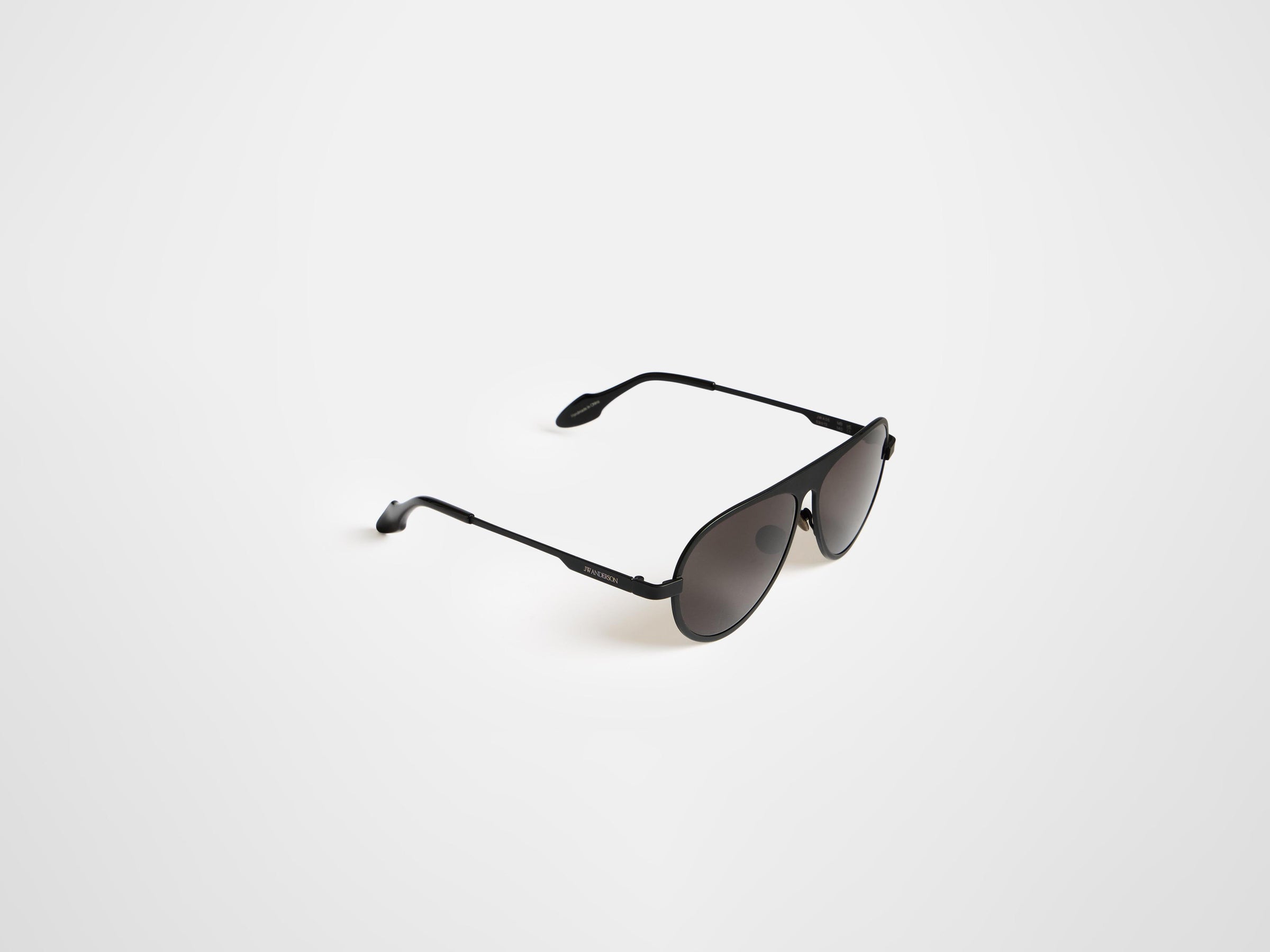 jwa05 aviator black Product Angle 5