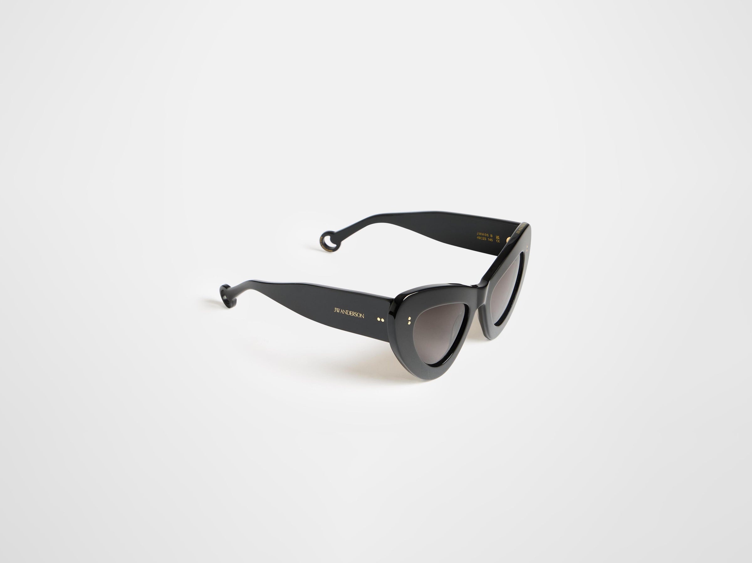jwa06 butterfly black Product Angle 2