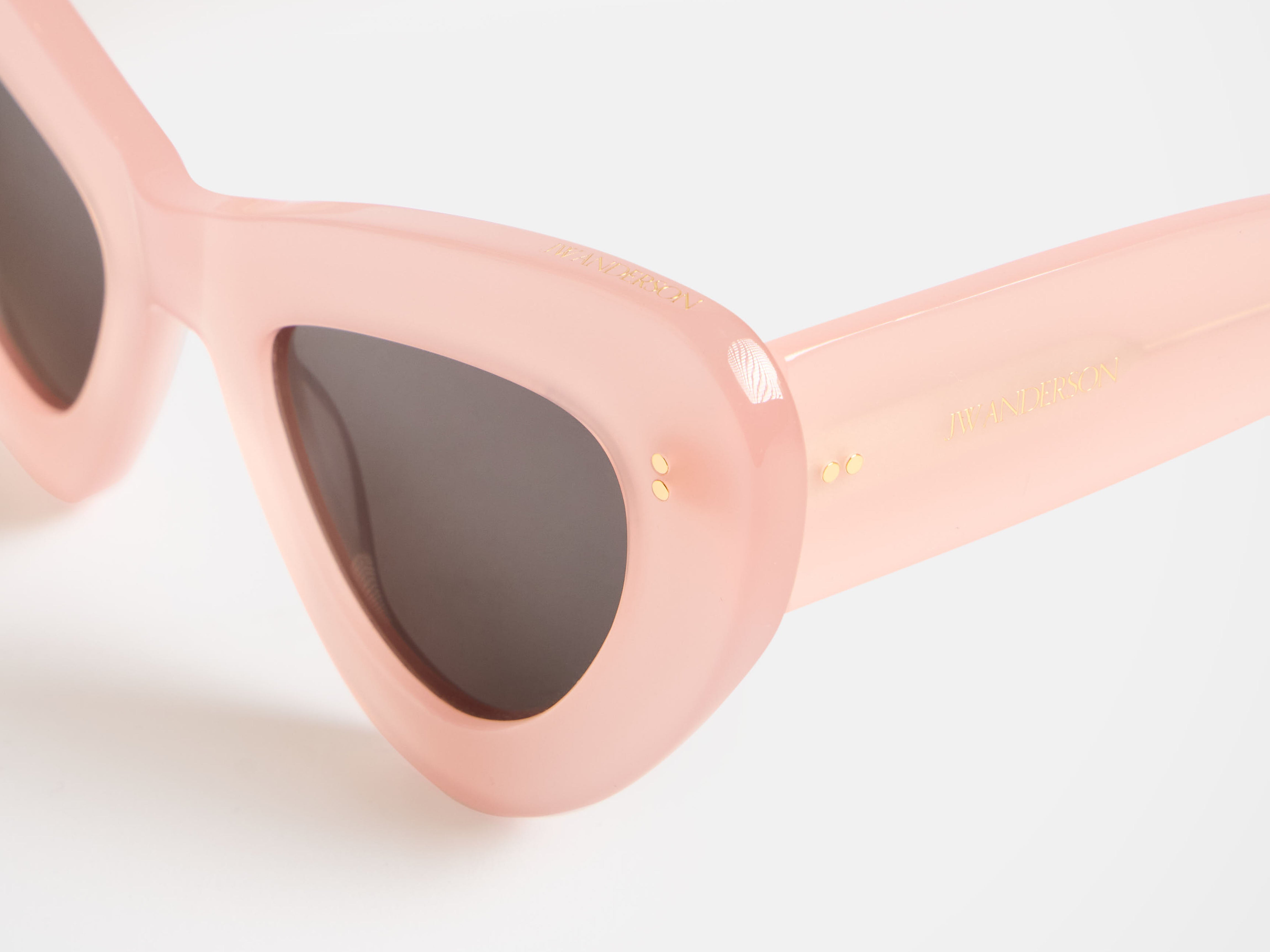 JWA06 BUTTERFLY SUNGLASSES IN PINK in PINK EW0027FA0426300O/S | JW