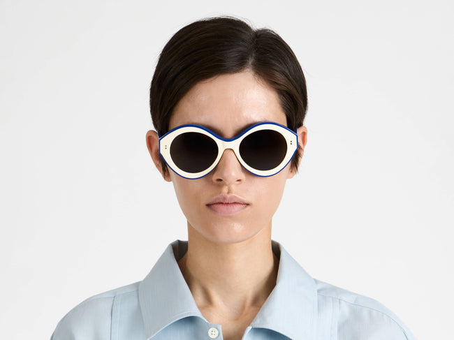 JWA07 BUMPER SUNGLASSES IN WHITE & BLUE