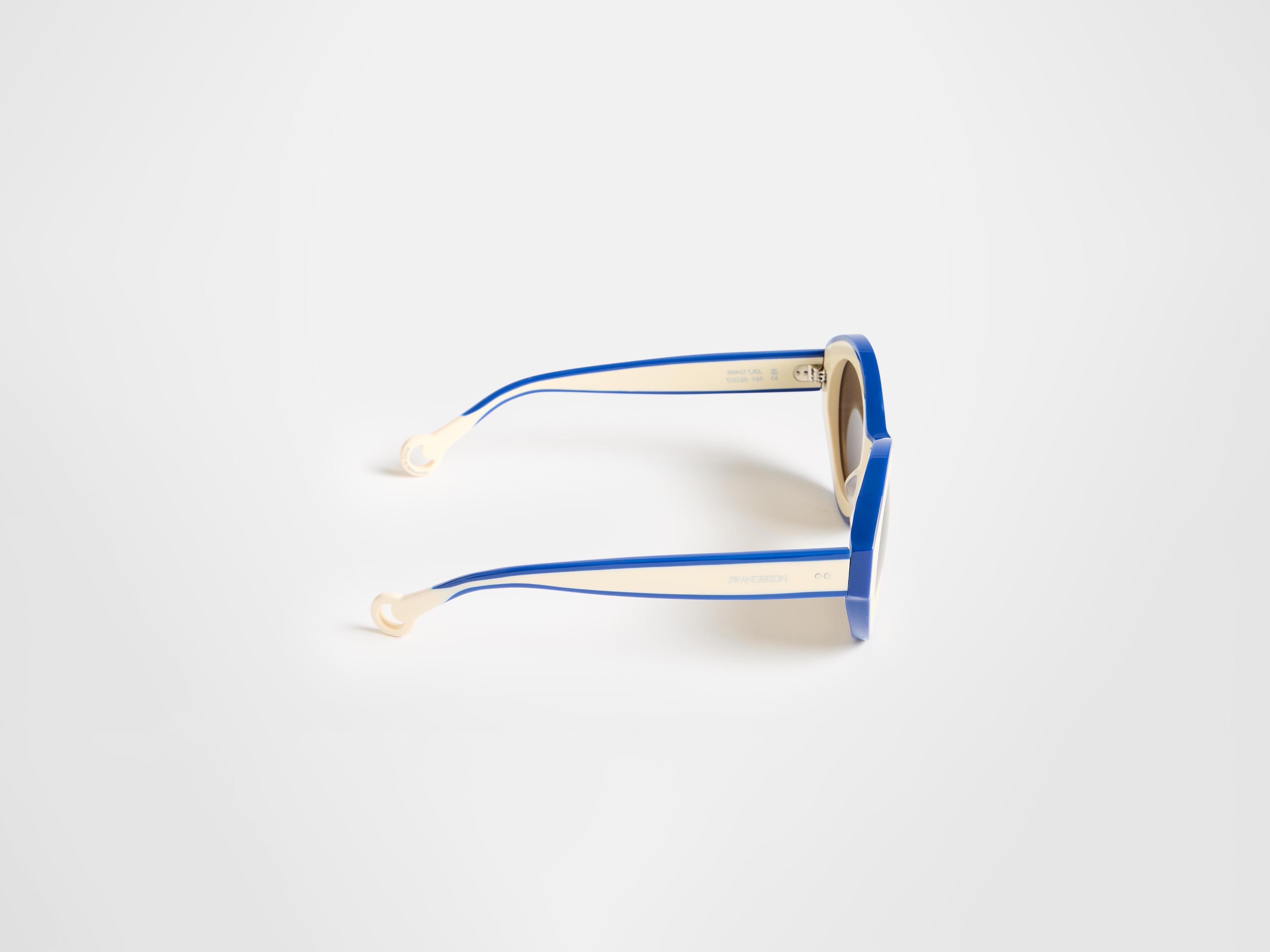 JWA07 BUMPER SUNGLASSES IN WHITE & BLUE in OFF WHITE/BLUE