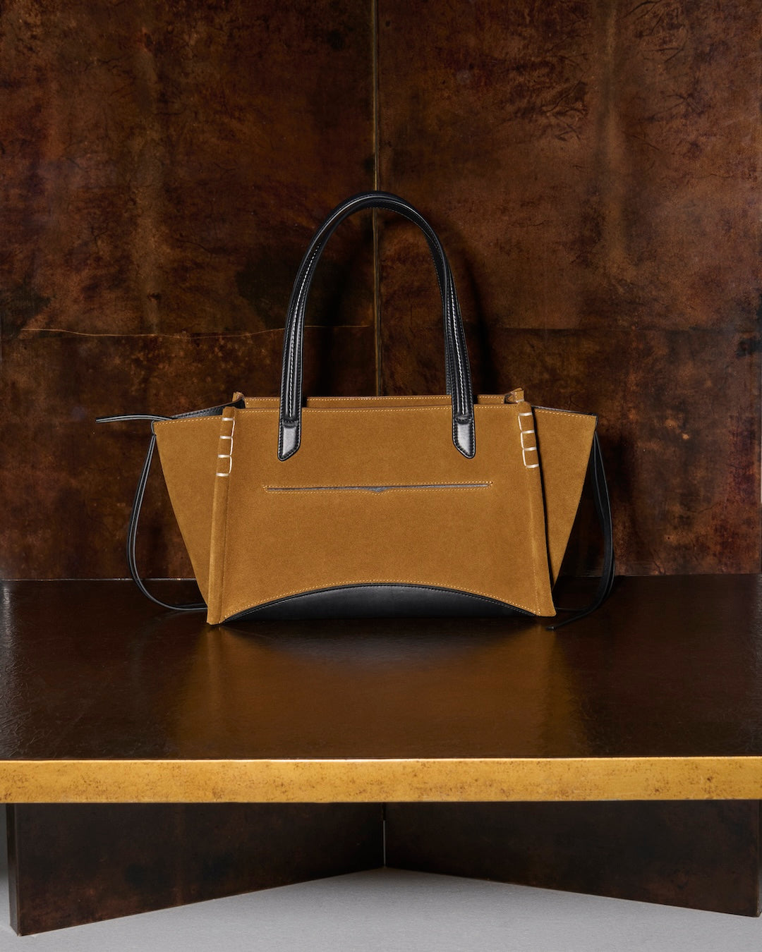 ELONGATED LOAFER CABAS BAG IN BROWN SUEDE