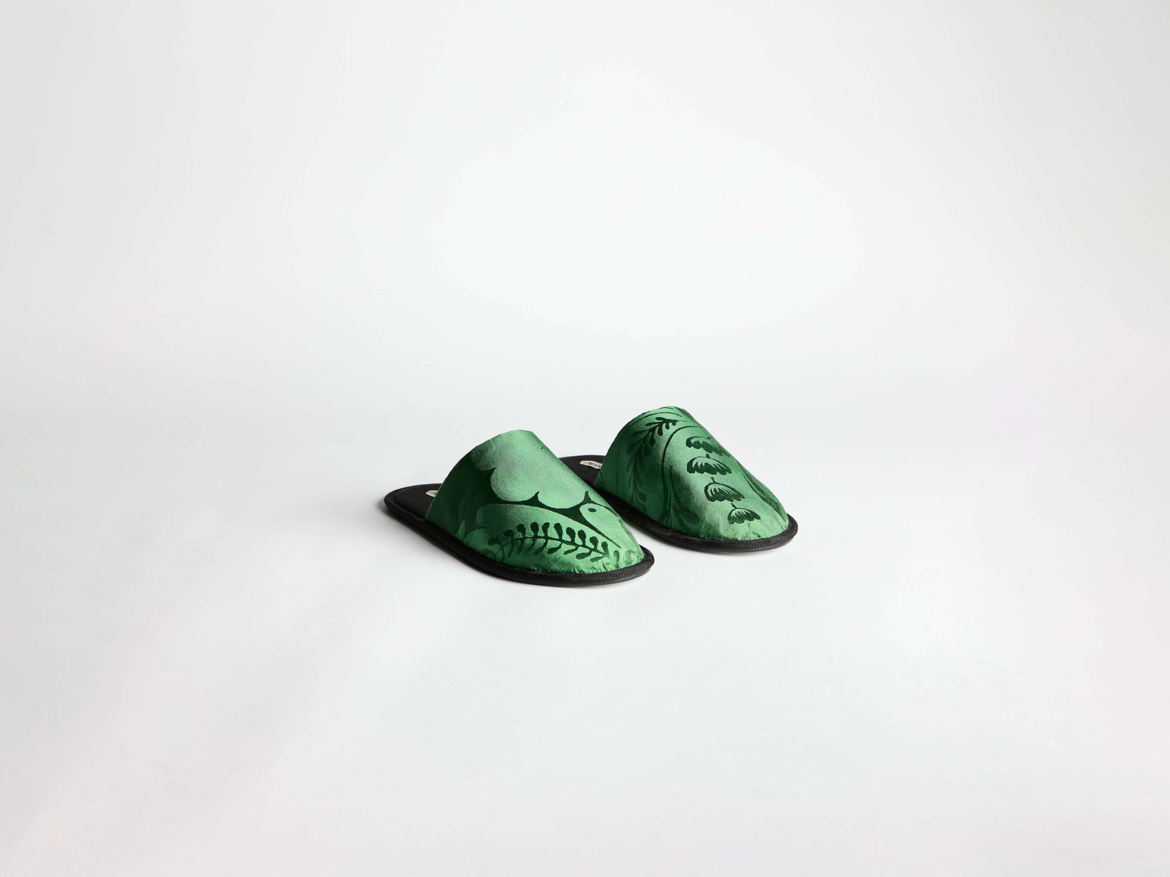 close toe slide w emerald Product Back 1