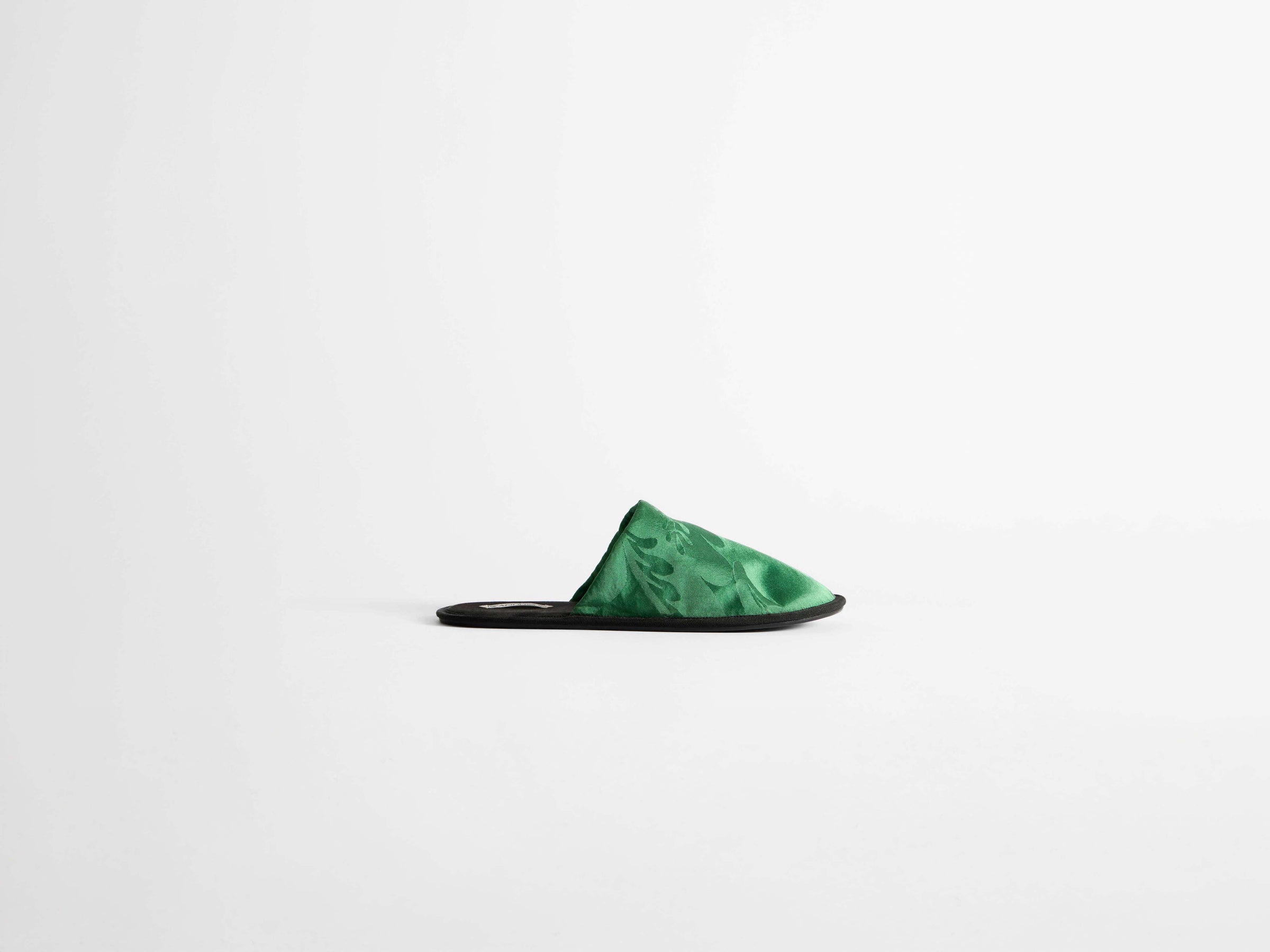 WOMENS CLOSE TOE SLIDES IN EMERALD