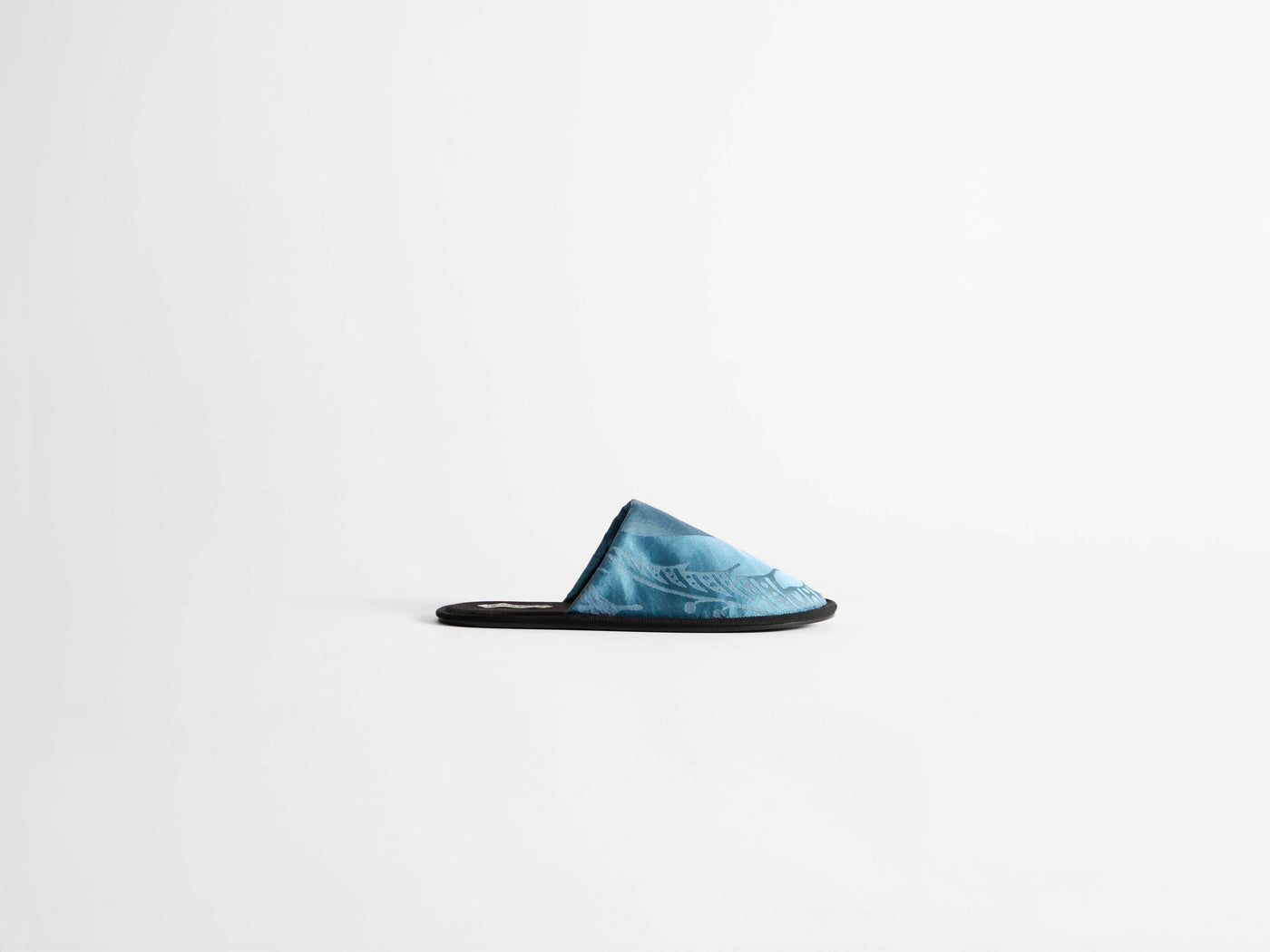 WOMENS CLOSE TOE SLIDES IN AIRFORCE BLUE