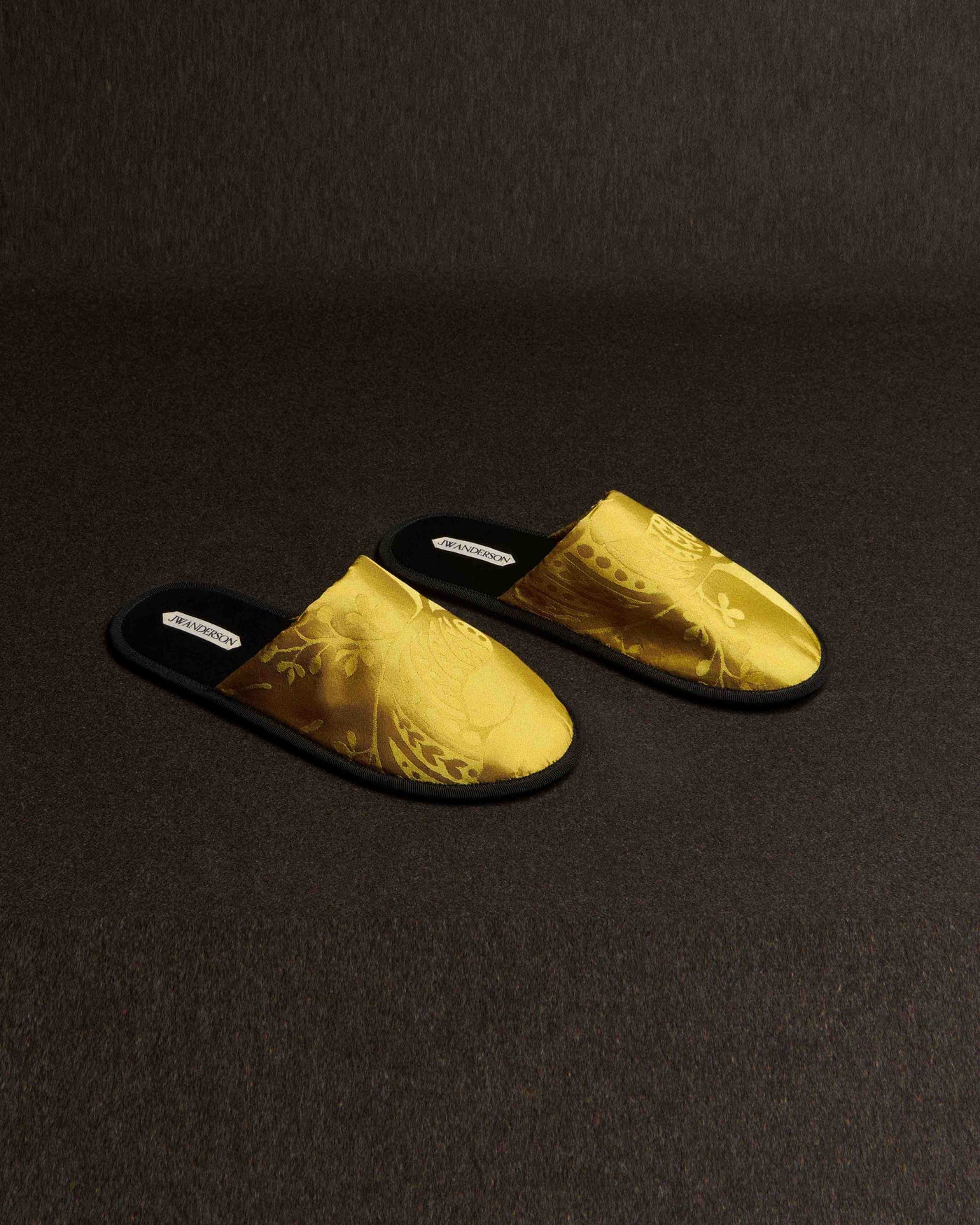 close toe slide m citrine Still Life 2