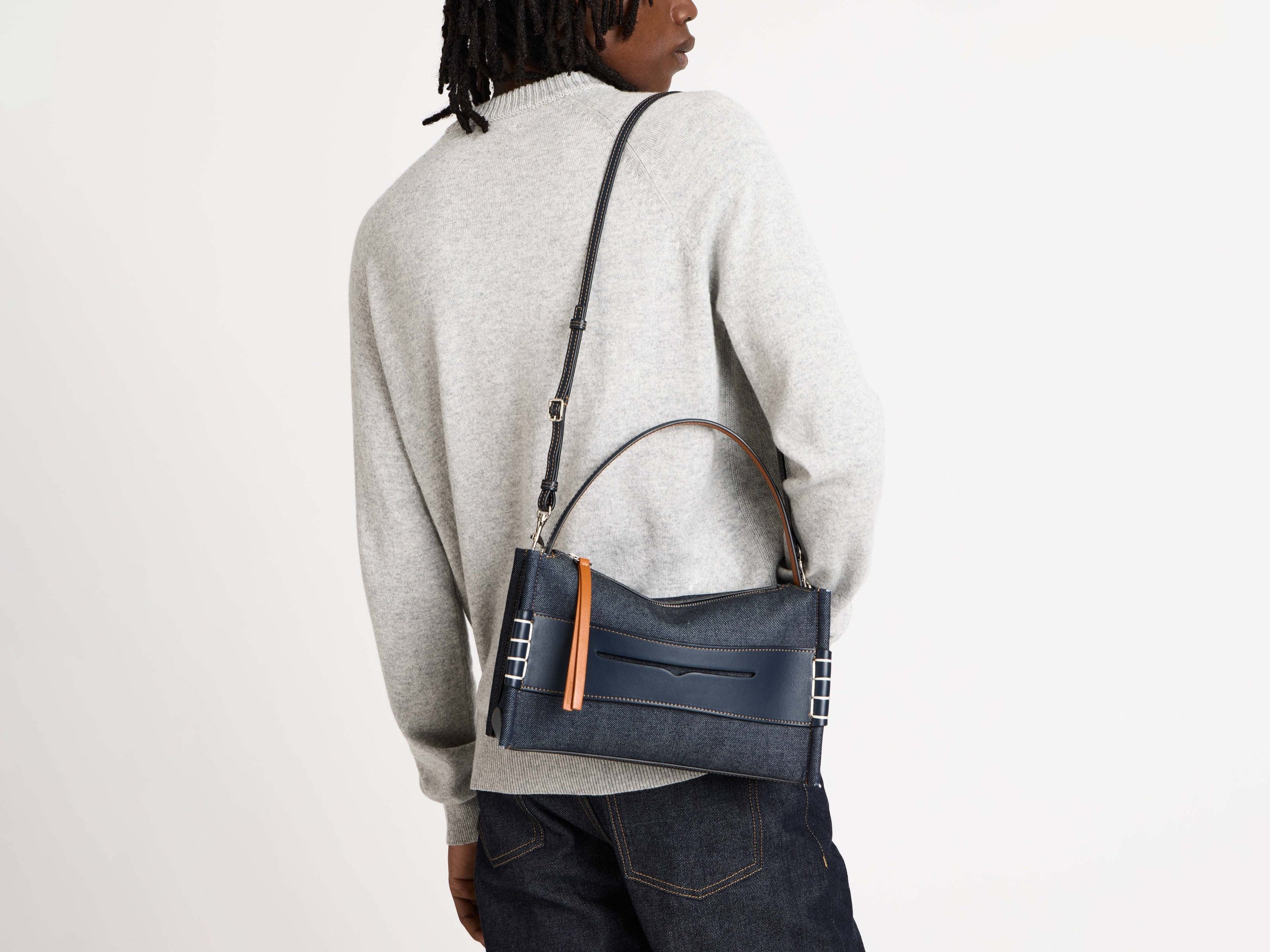 loafer bag indigo Model Detail 2