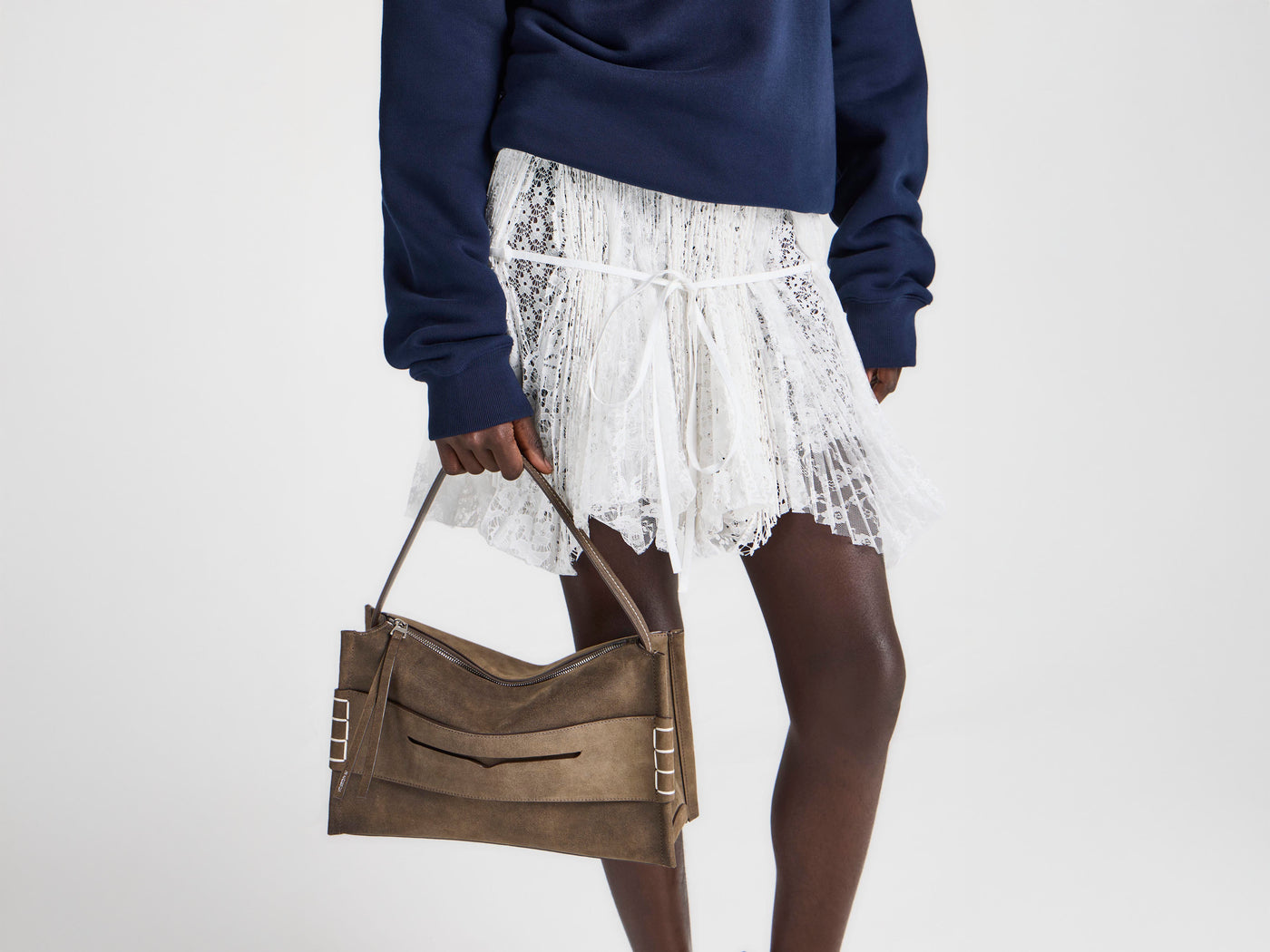 MEDIUM LOAFER BAG IN DARK TAUPE LEATHER