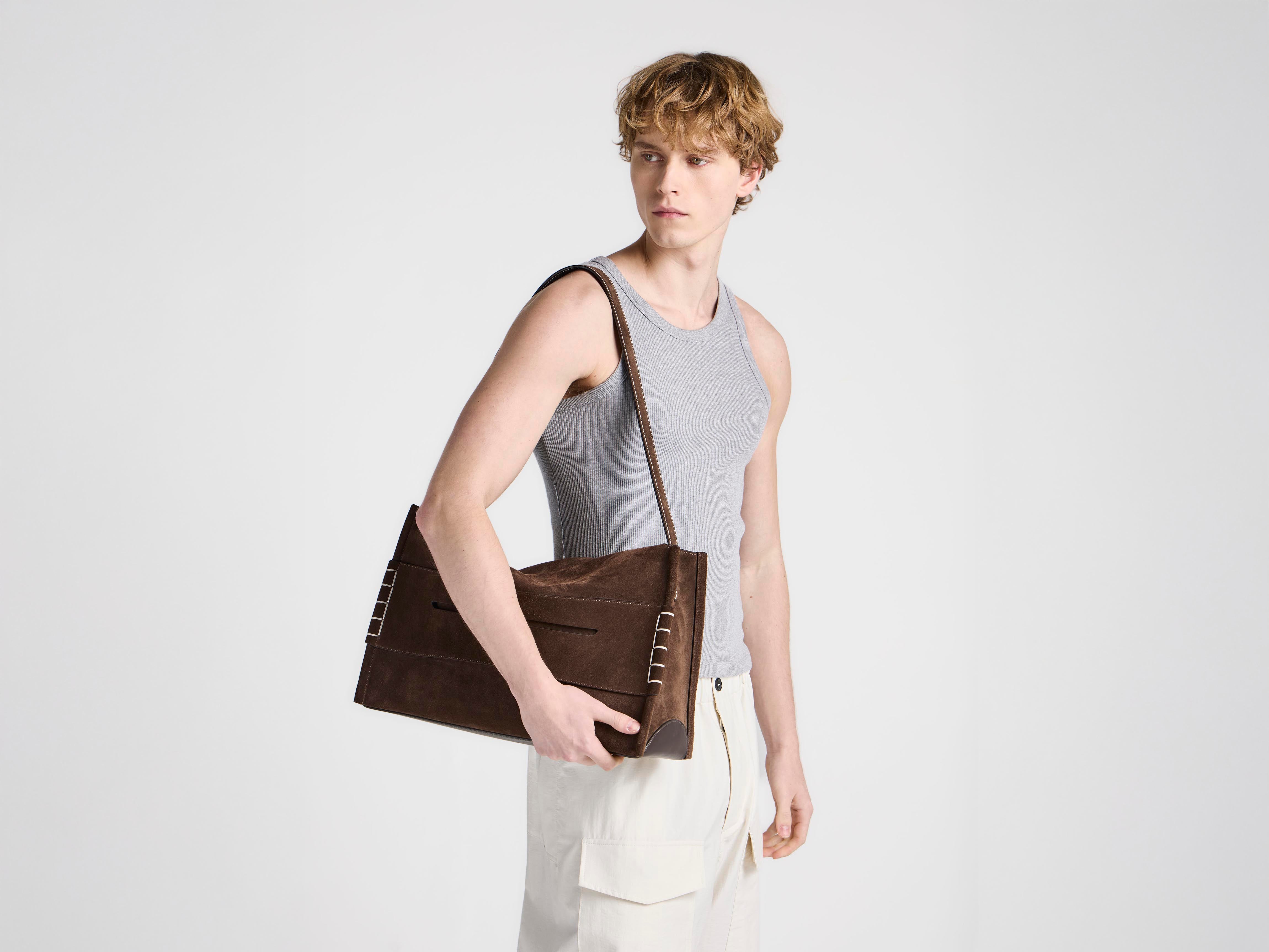 MESSENGER LOAFER BAG IN CHOCOLATE BROWN SUEDE in BROWN
