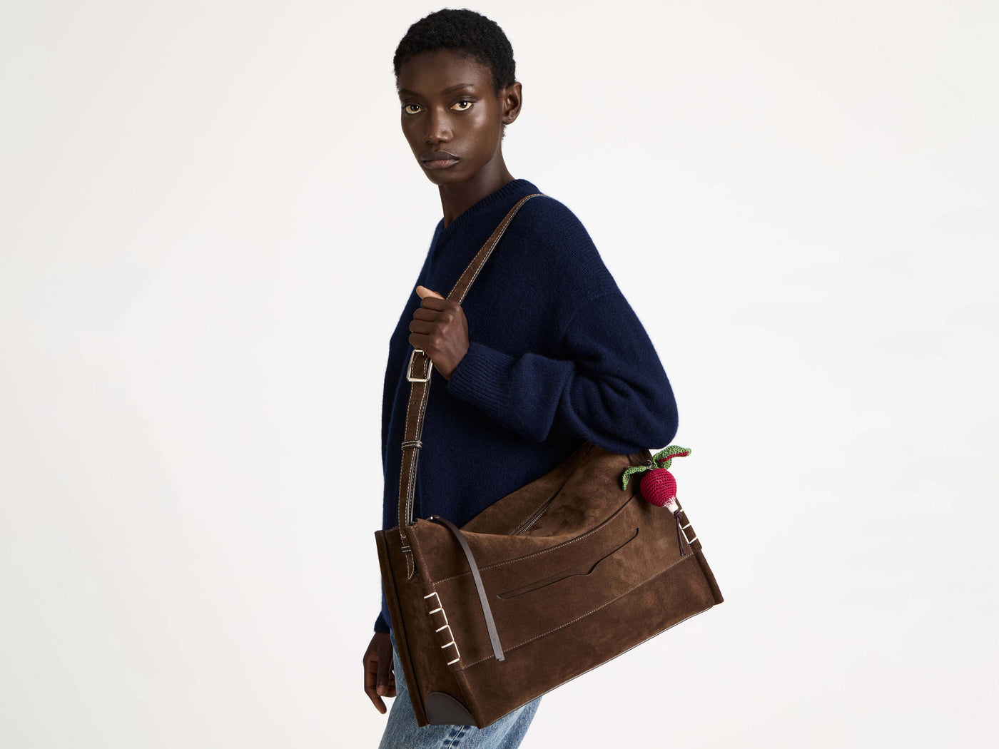 MESSENGER LOAFER BAG IN CHOCOLATE BROWN SUEDE