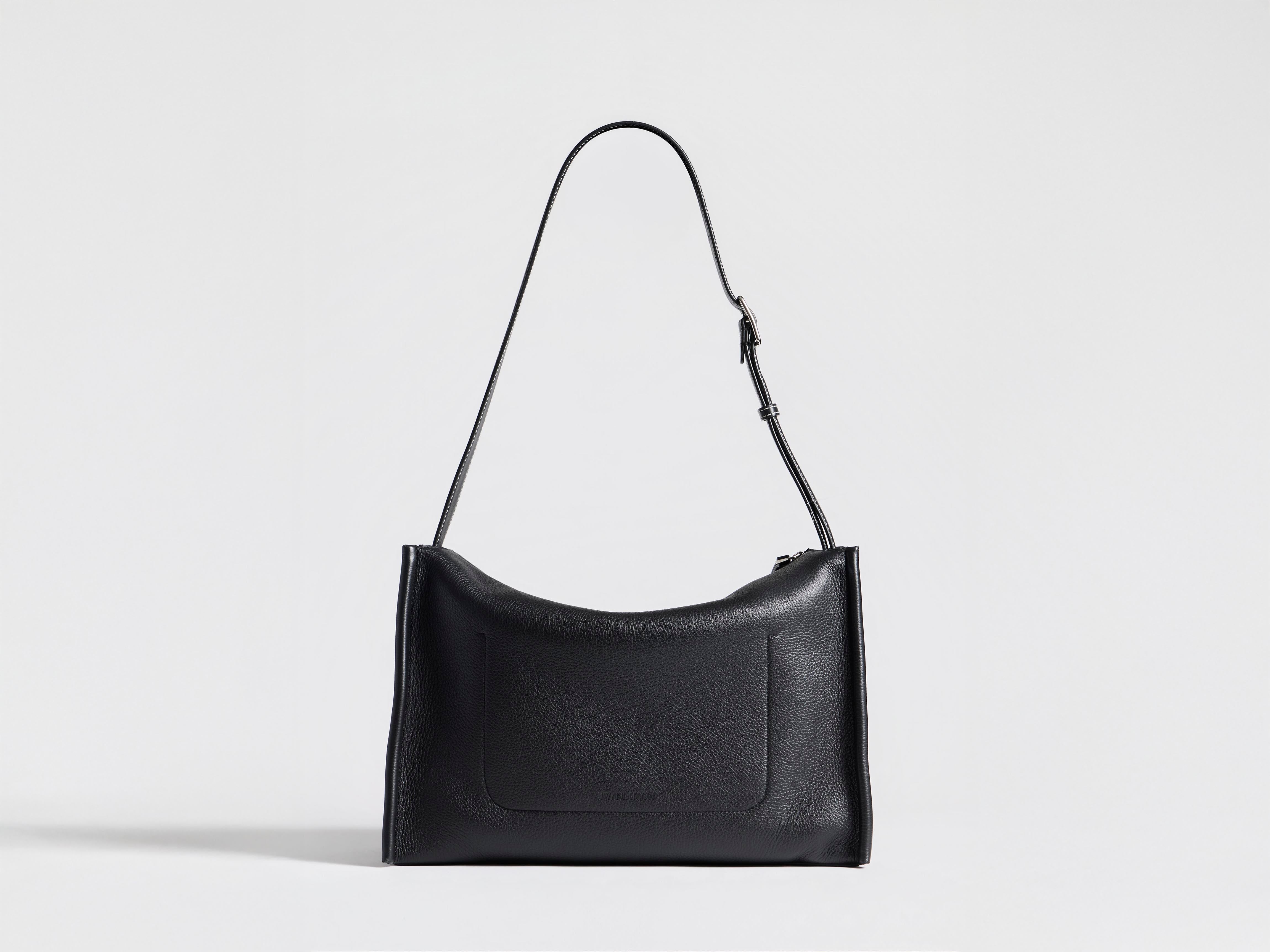 MESSENGER LOAFER BAG IN BLACK LEATHER in BLACK HB0749LA0410999O/S