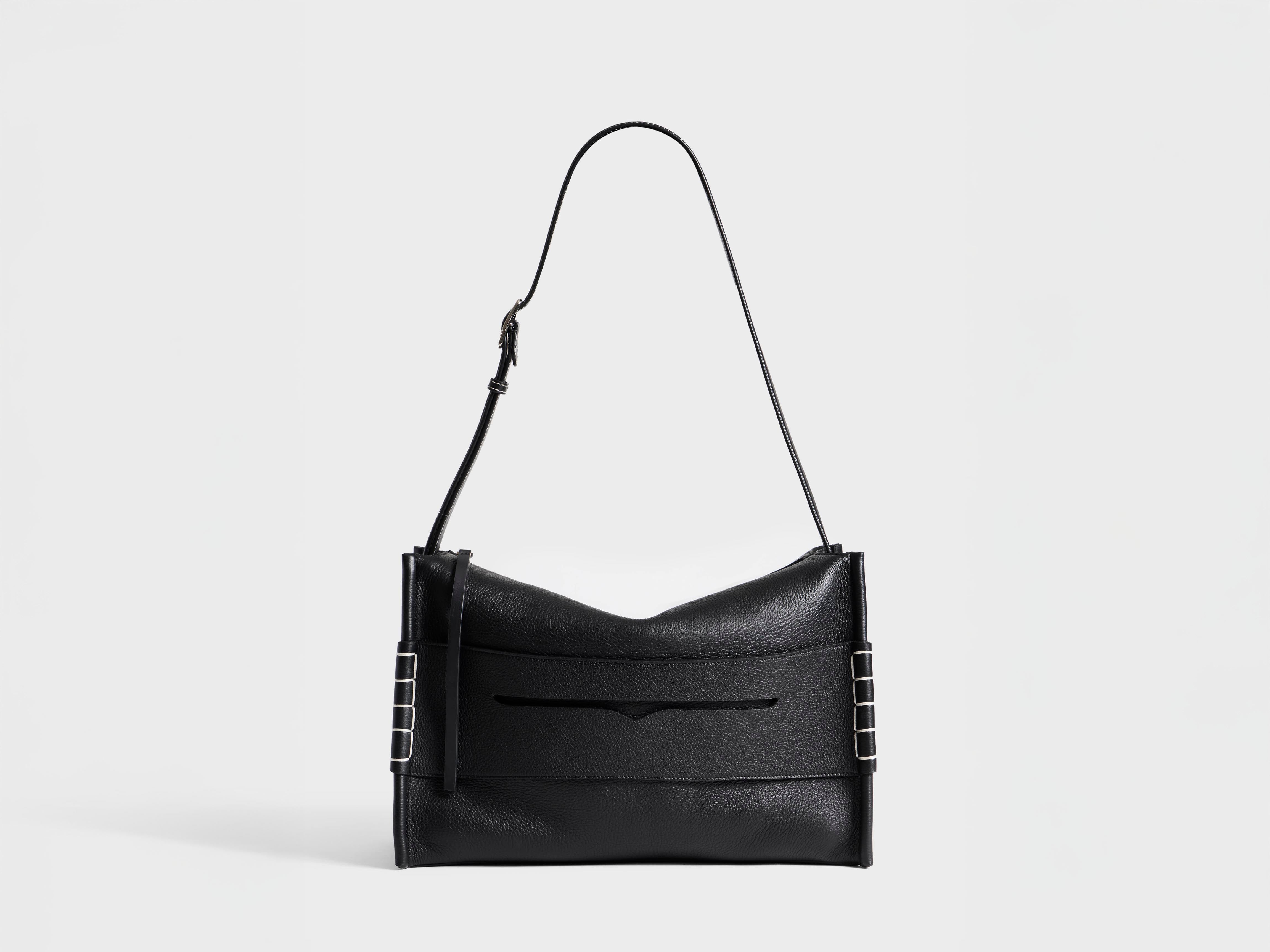 MESSENGER LOAFER BAG IN BLACK LEATHER in BLACK HB0749LA0410999O/S
