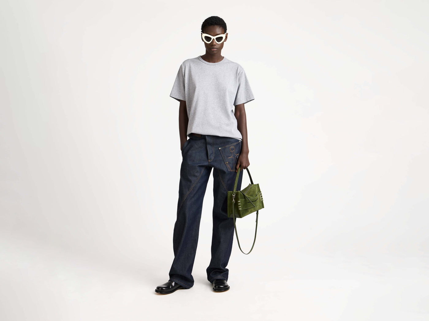 small loafer bag khaki Model Front 3