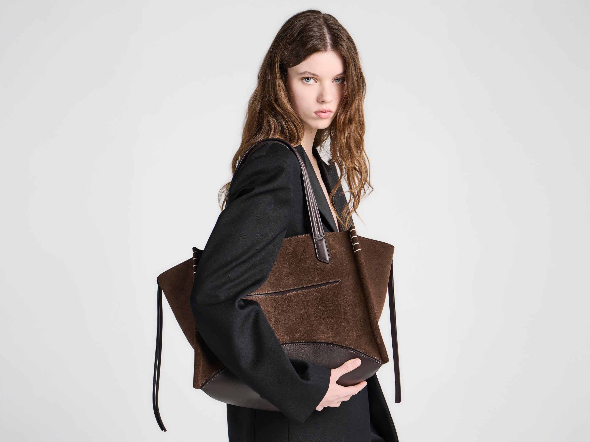 LOAFER CABAS BAG IN BROWN SUEDE