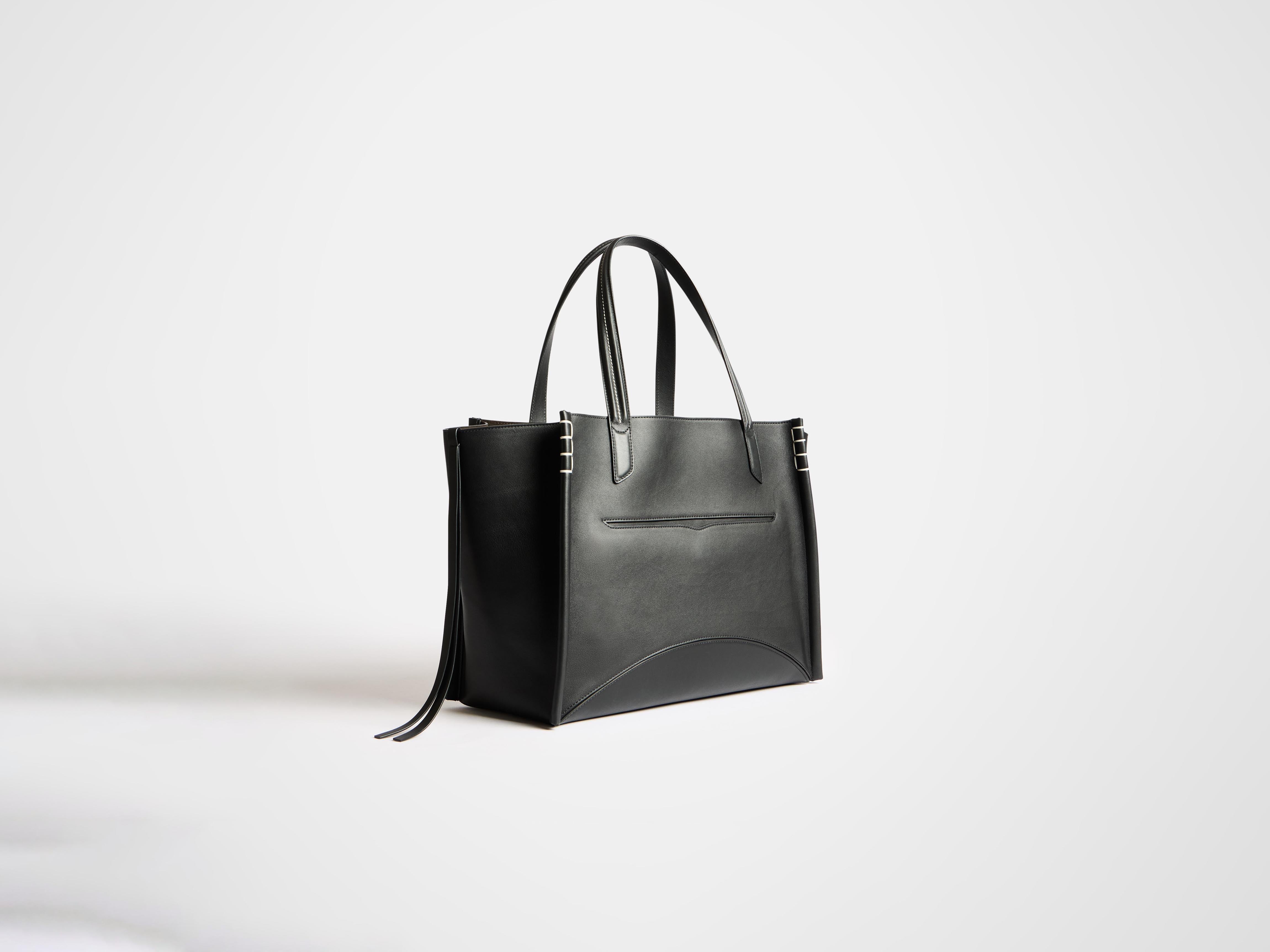 LOAFER CABAS BAG IN BLACK LEATHER in BLACK HB0766LA0397999O
