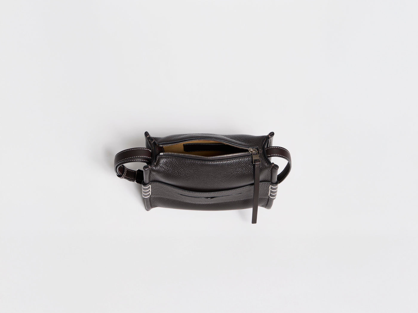 SMALL MESSENGER LOAFER BAG IN CHOCOLATE BROWN LEATHER