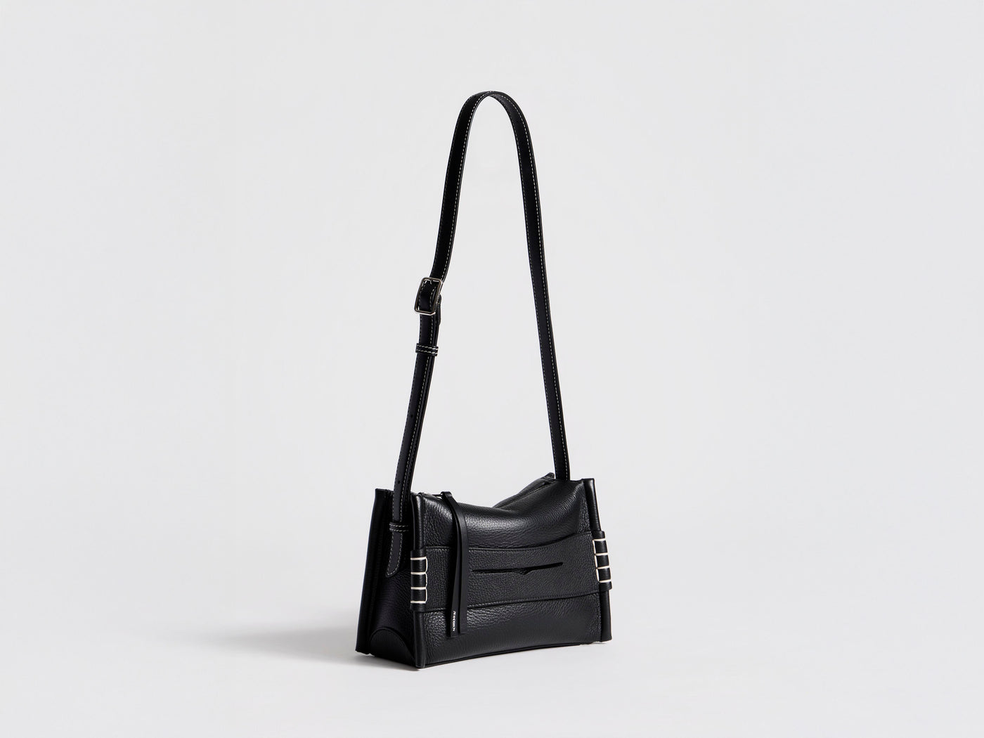 SMALL MESSENGER LOAFER BAG IN BLACK LEATHER