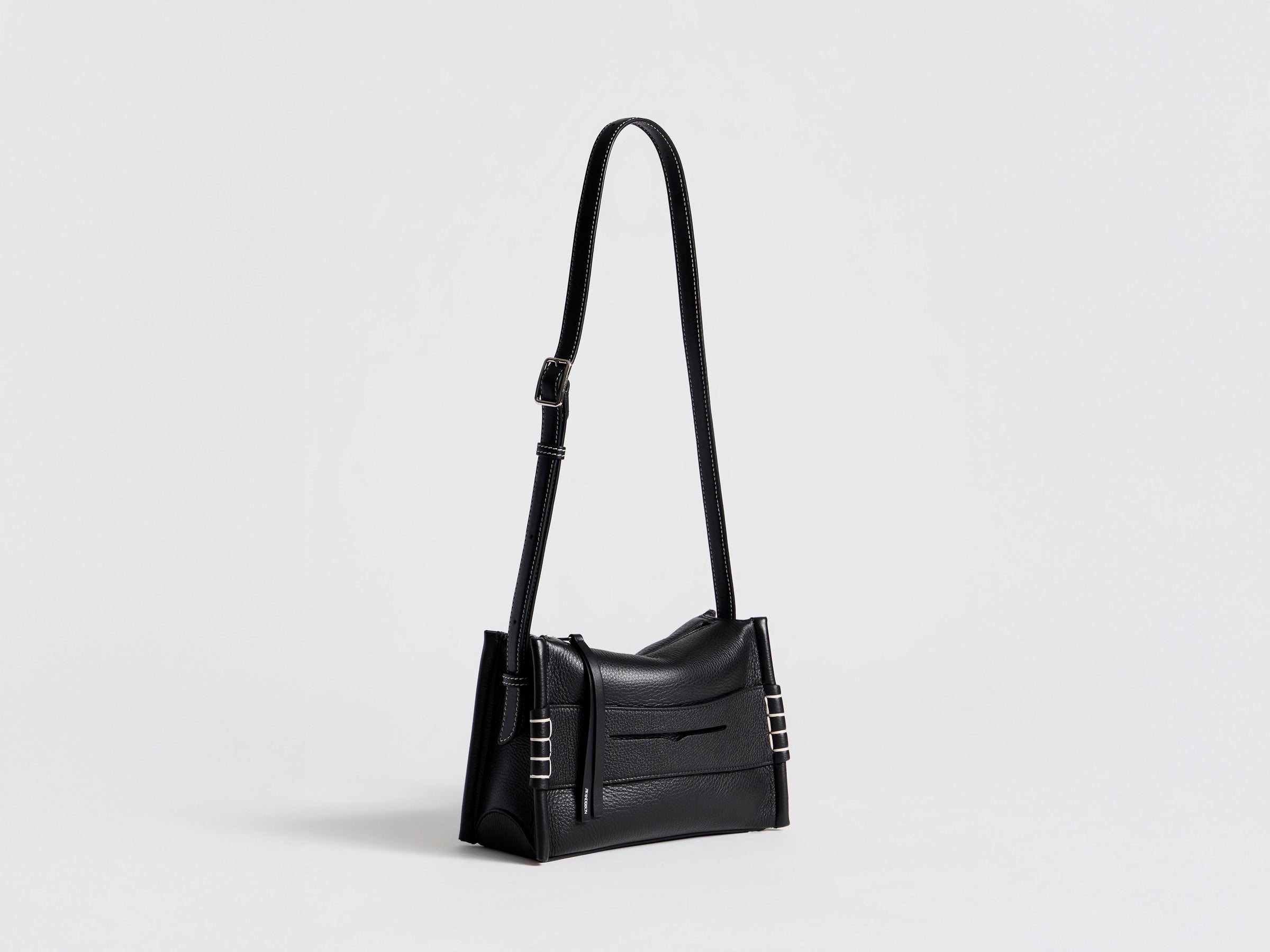 SMALL MESSENGER LOAFER BAG IN BLACK LEATHER
