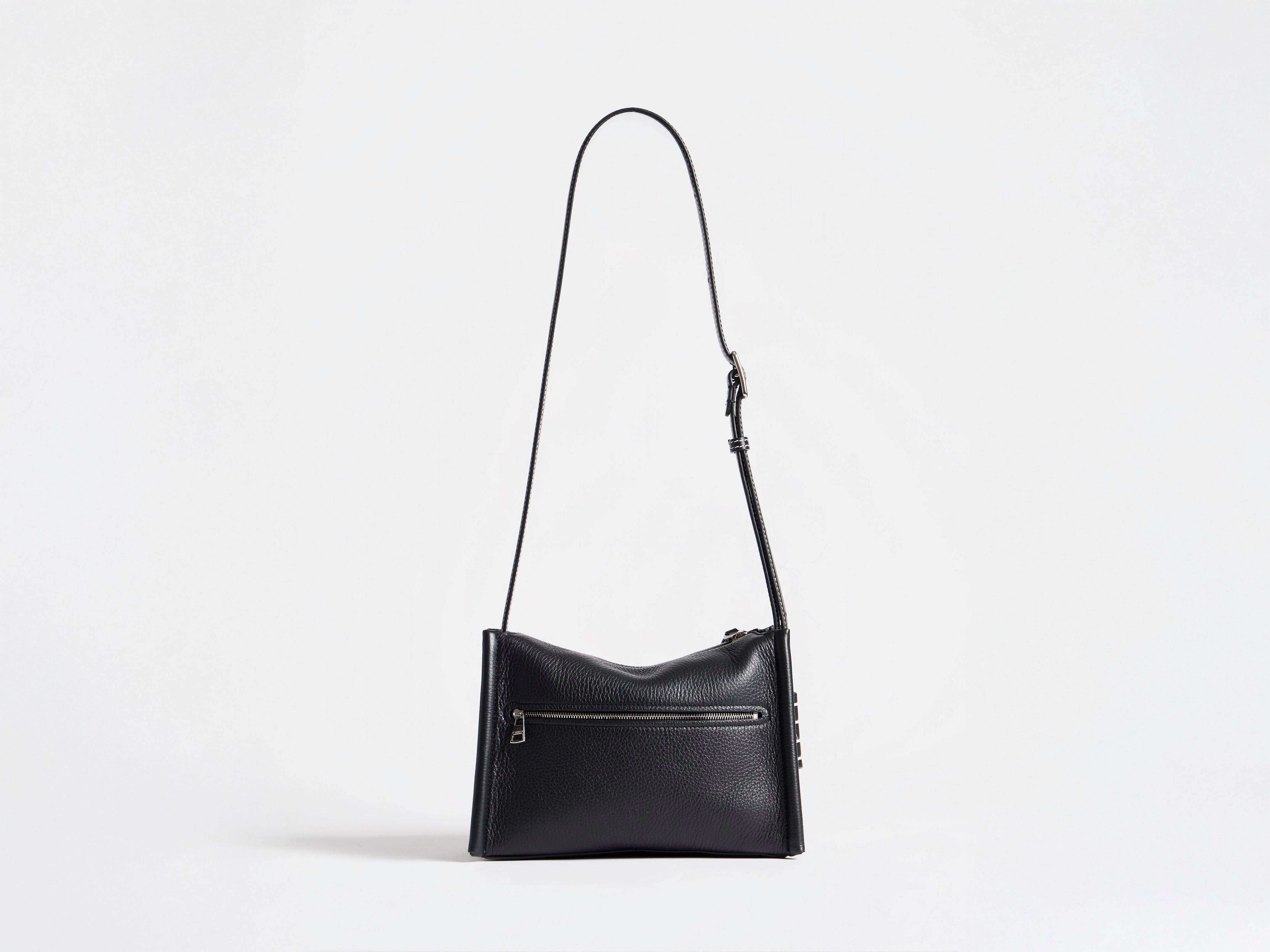 SMALL MESSENGER LOAFER BAG IN BLACK LEATHER in BLACK