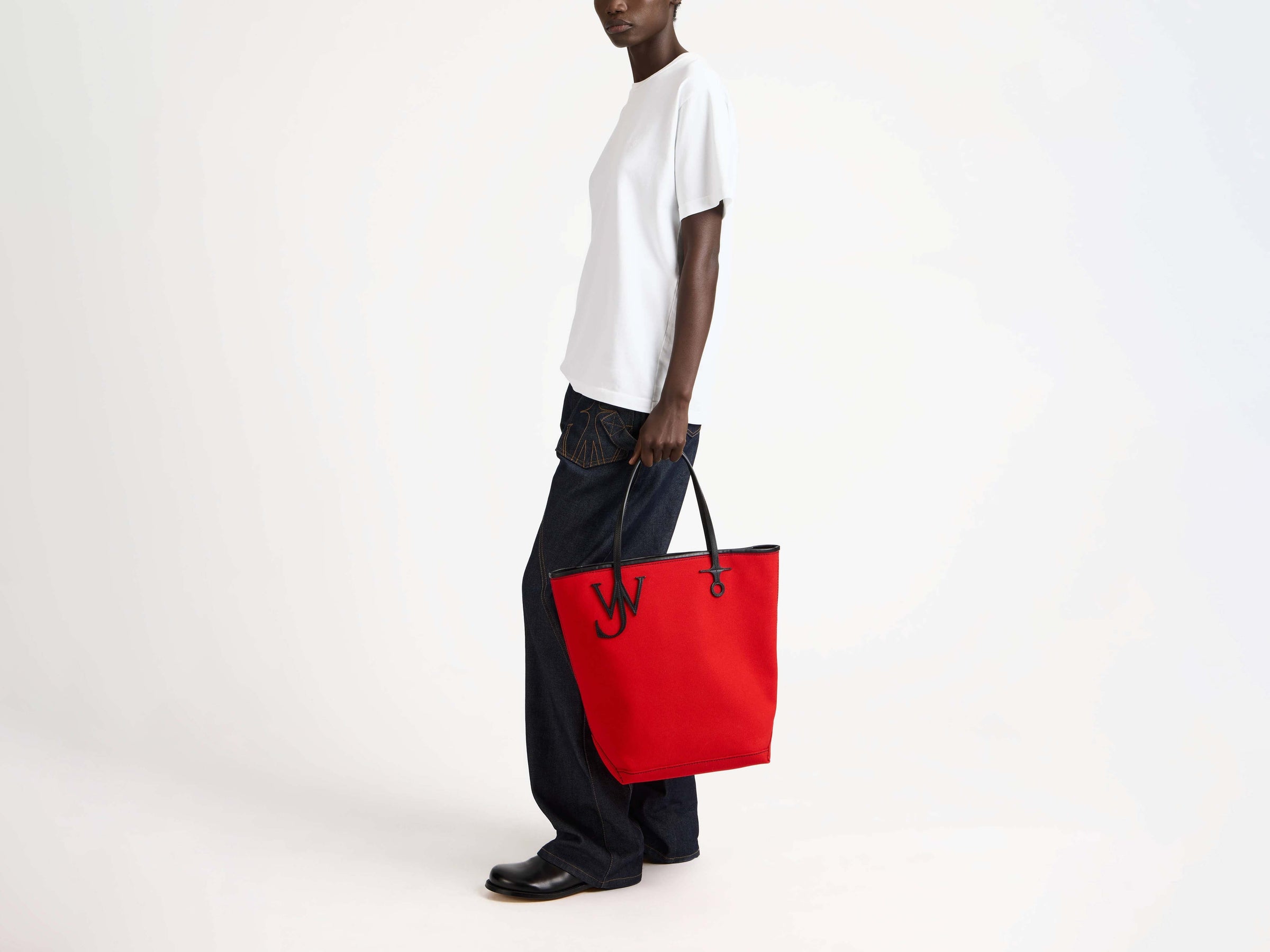 tall anchor tote red black Model Front 3