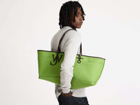 stretch anchor tote green brown Model Detail 1