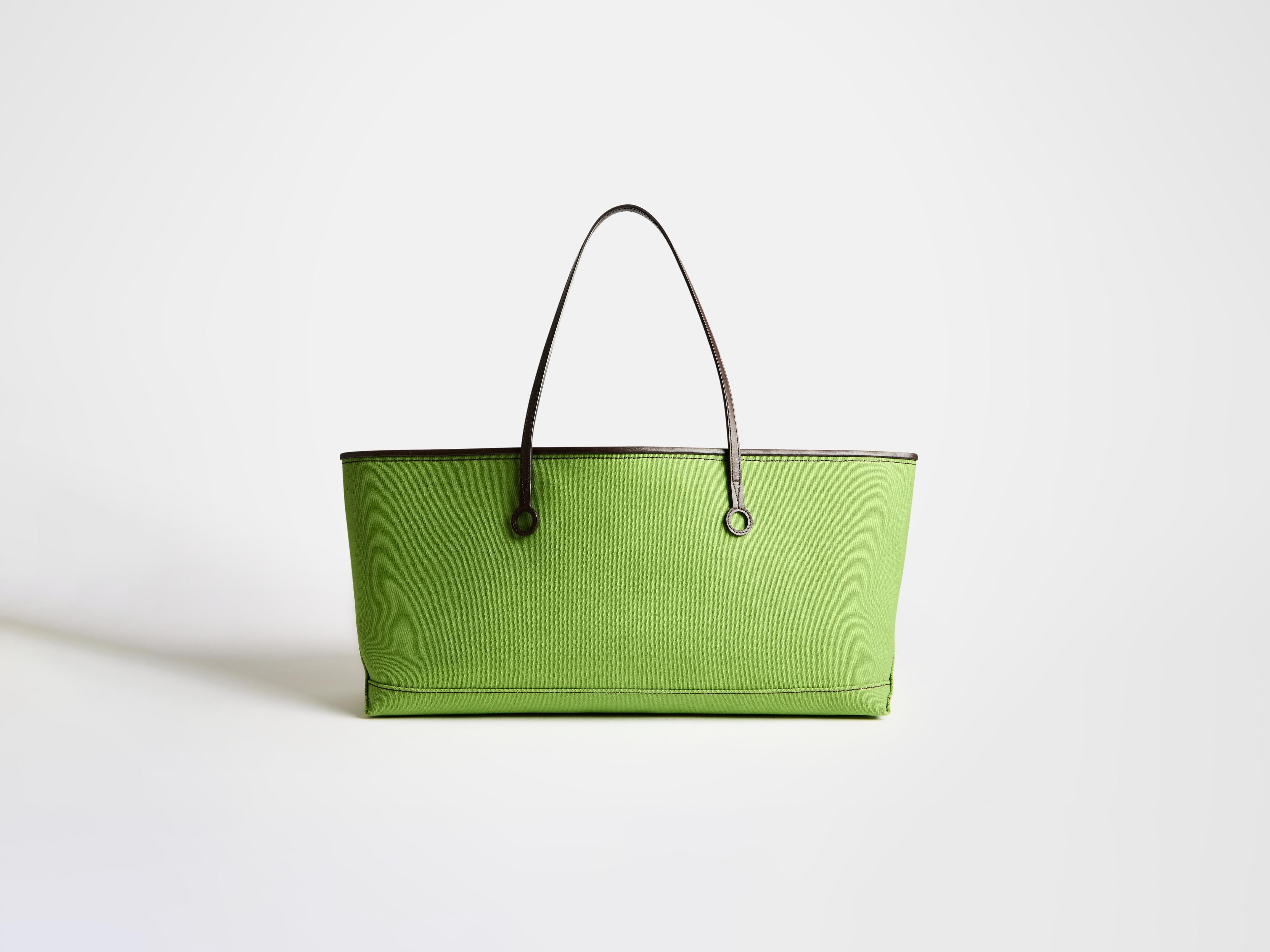 STRETCH ANCHOR CANVAS & LEATHER TOTE IN GREEN in GREEN/BROWN