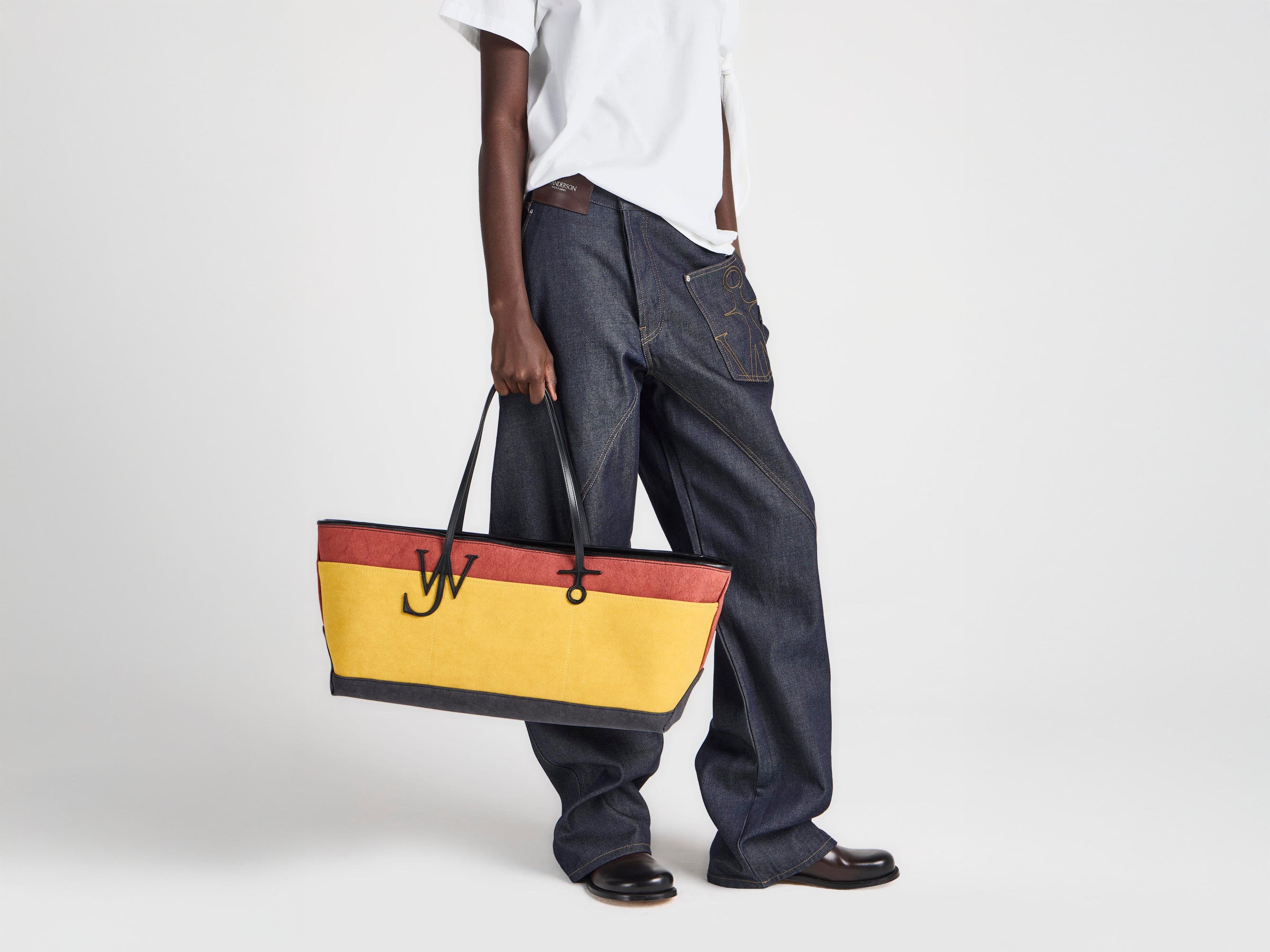 STRETCH ANCHOR CANVAS & LEATHER TOTE IN RUST & MULTI