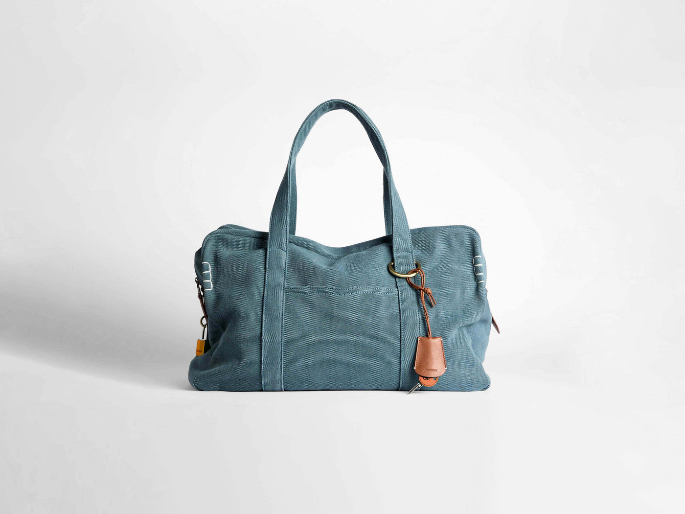 WEEKENDER CANVAS TOTE BAG IN MID-BLUE
