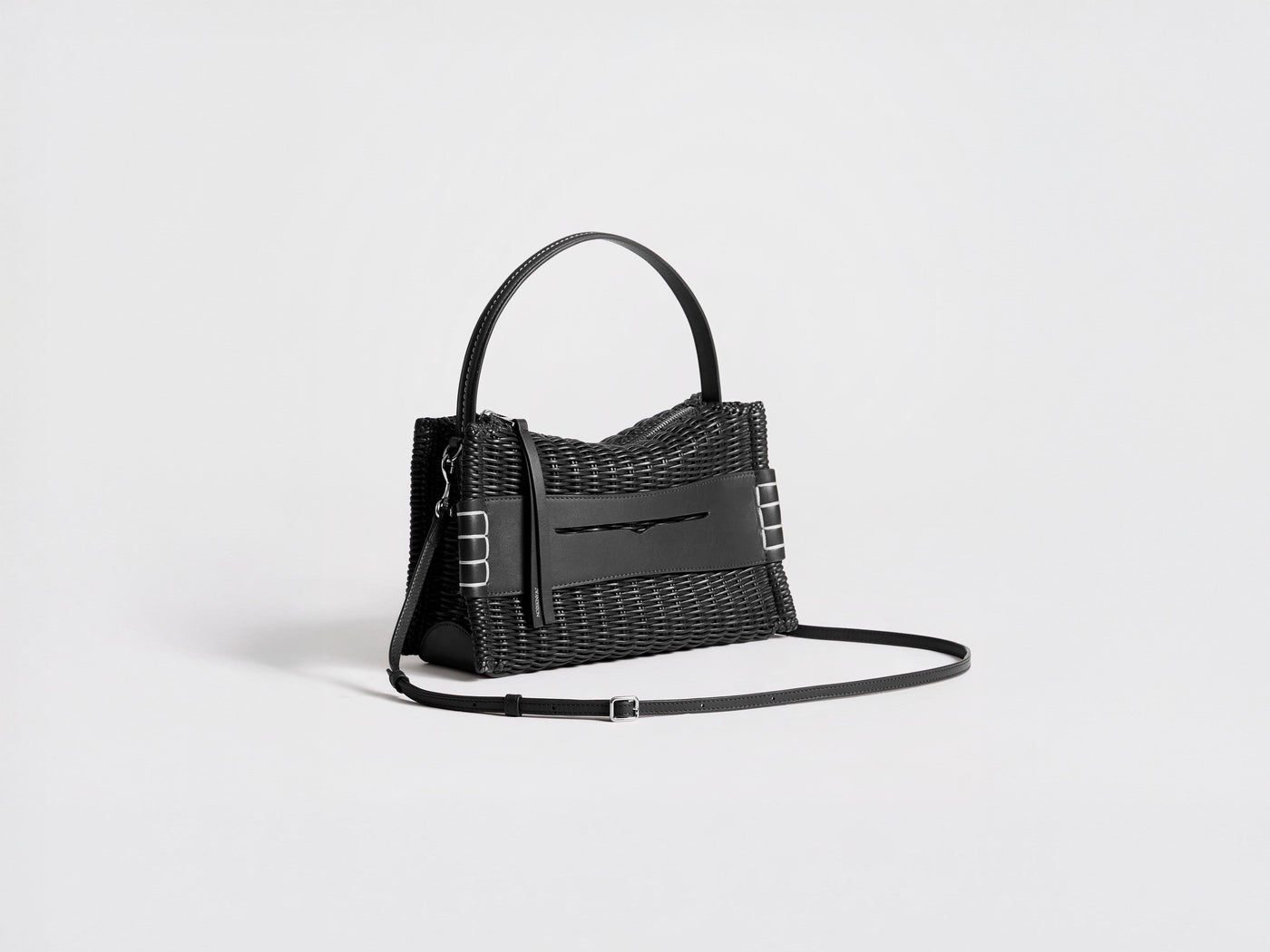 LOAFER BAG IN BLACK WOVEN LEATHER