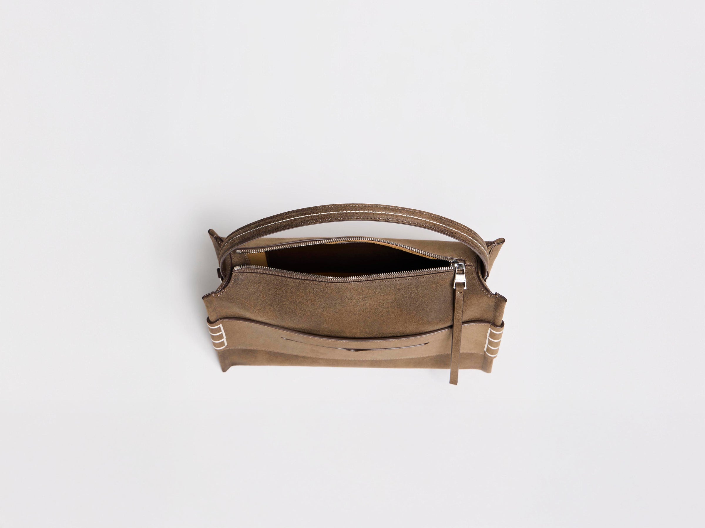MEDIUM LOAFER BAG IN DARK TAUPE LEATHER