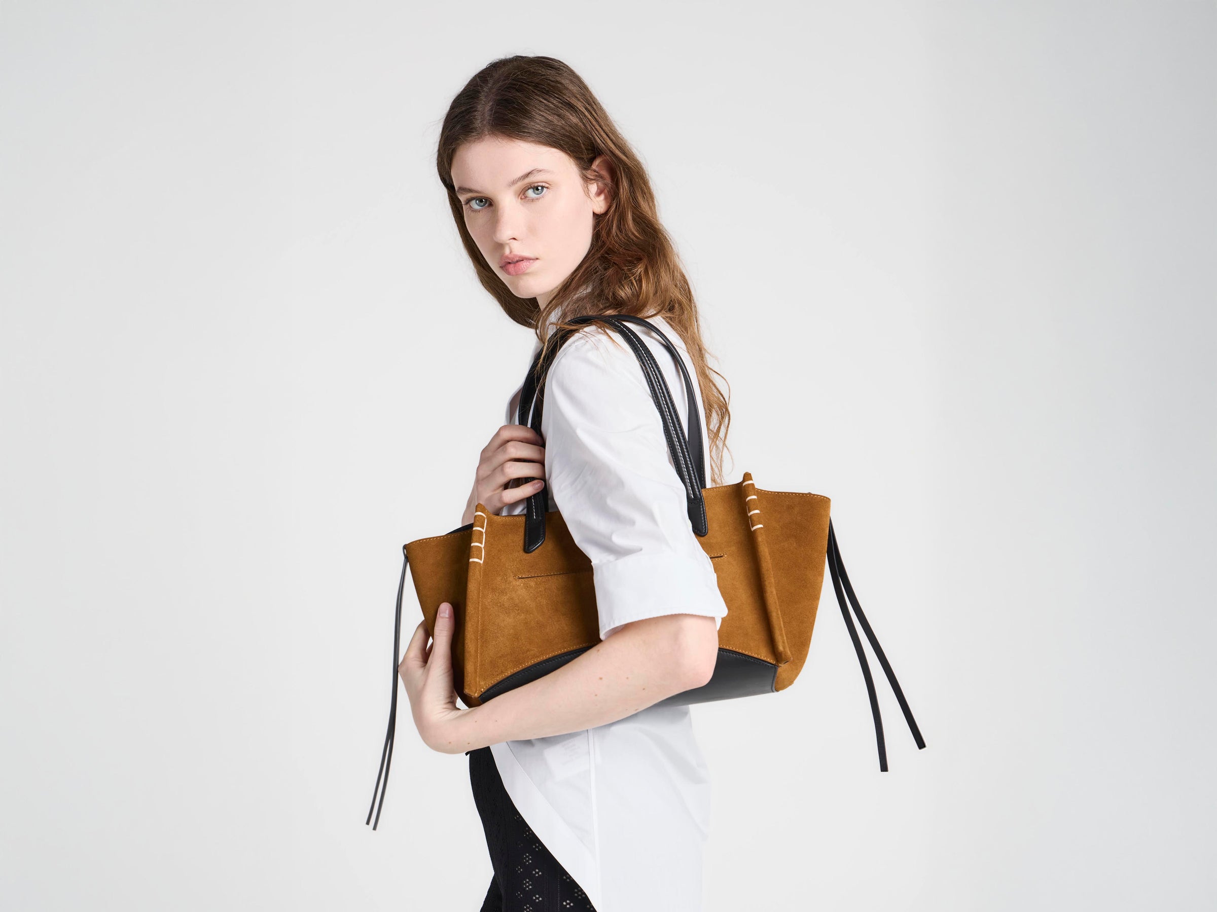 ELONGATED LOAFER CABAS BAG IN CARAMEL SUEDE & BLACK LEATHER