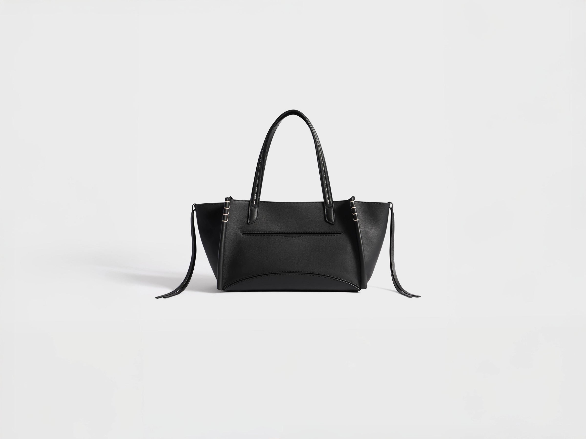 ELONGATED LOAFER CABAS BAG IN BLACK LEATHER