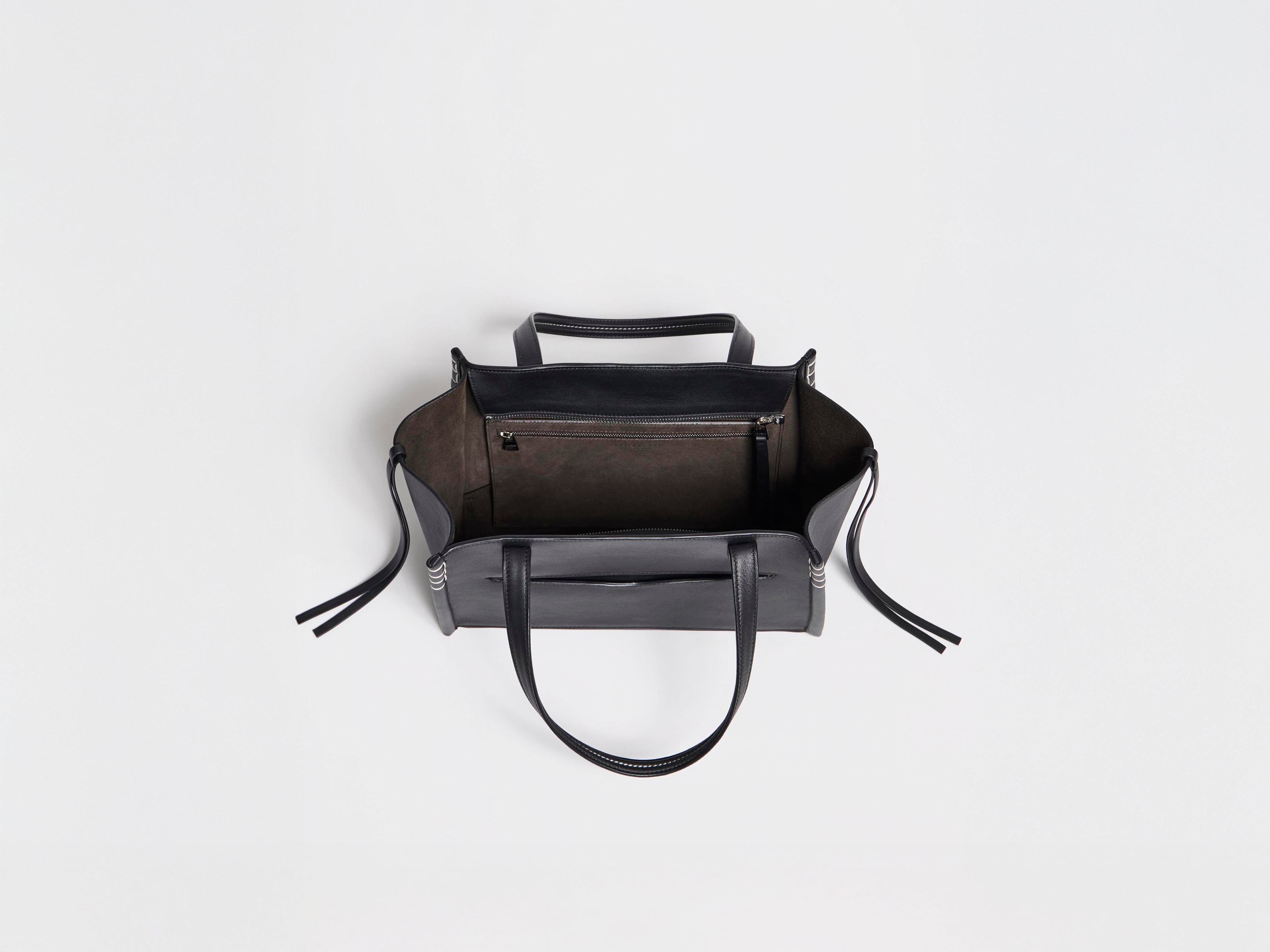 ELONGATED LOAFER CABAS BAG IN BLACK LEATHER in BLACK