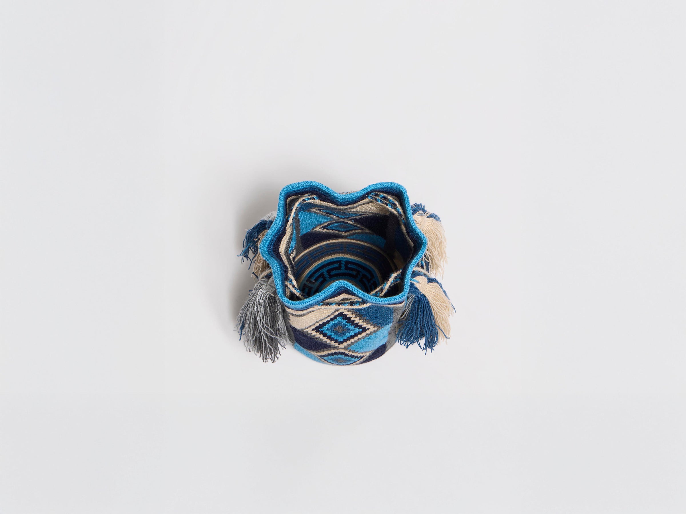LA MOCHIA WAYUU POUCH IN BLUE & MULTI