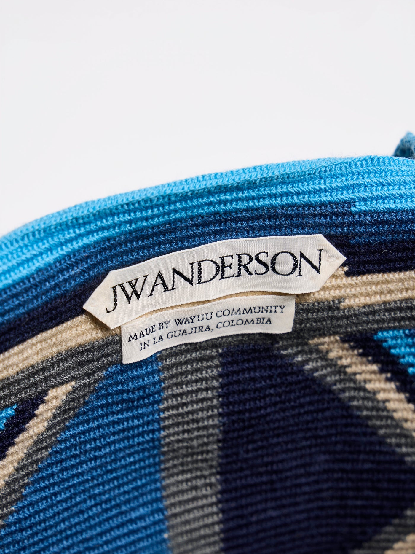 LA MOCHIA WAYUU MOCHILA IN BLUE & MULTI