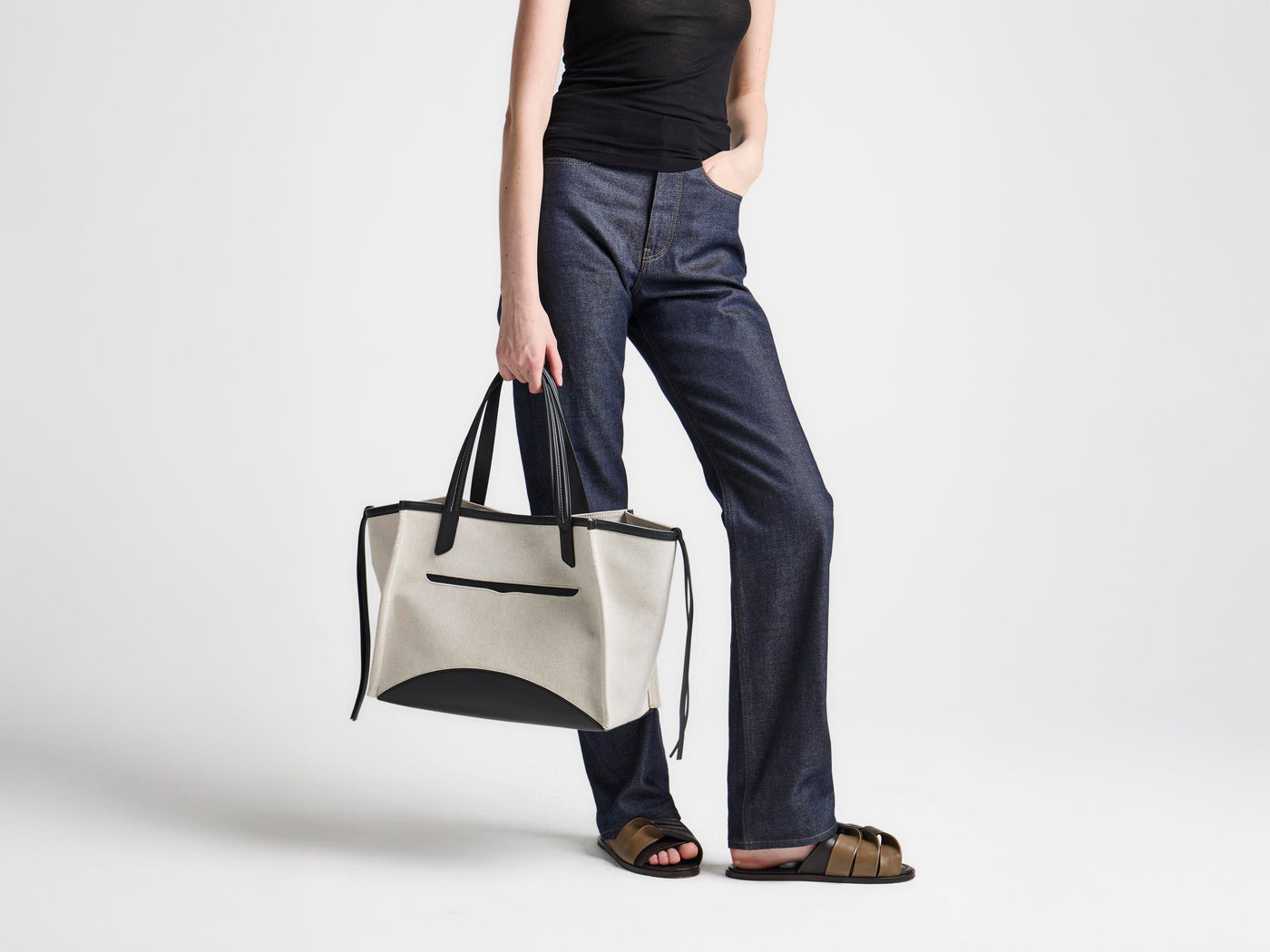 LOAFER CABAS BAG IN NATURAL CANVAS & BLACK LEATHER