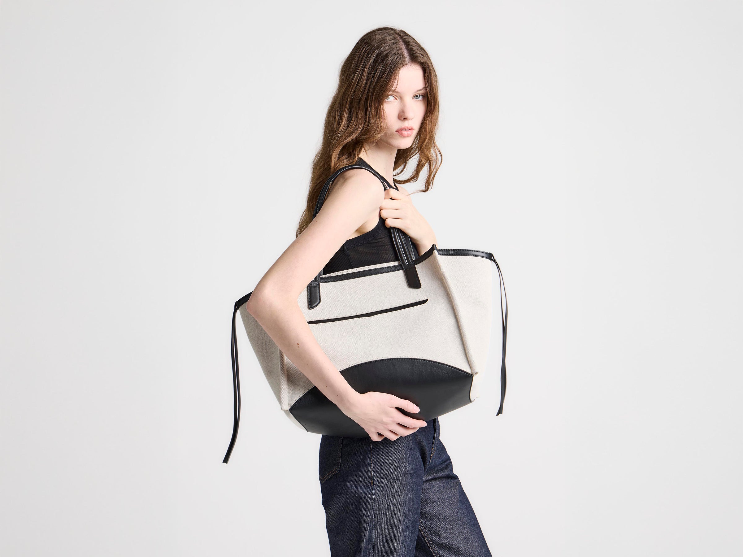 LOAFER CABAS BAG IN NATURAL CANVAS & BLACK LEATHER